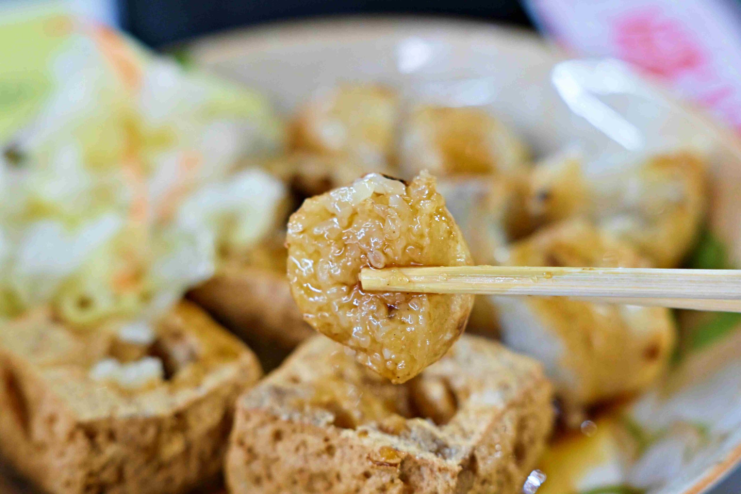 【新莊美食】紀家臭豆腐，現炸超酥脆，麵線和炸蘿蔔糕也超強推薦！(菜單) @趙先生吃飯