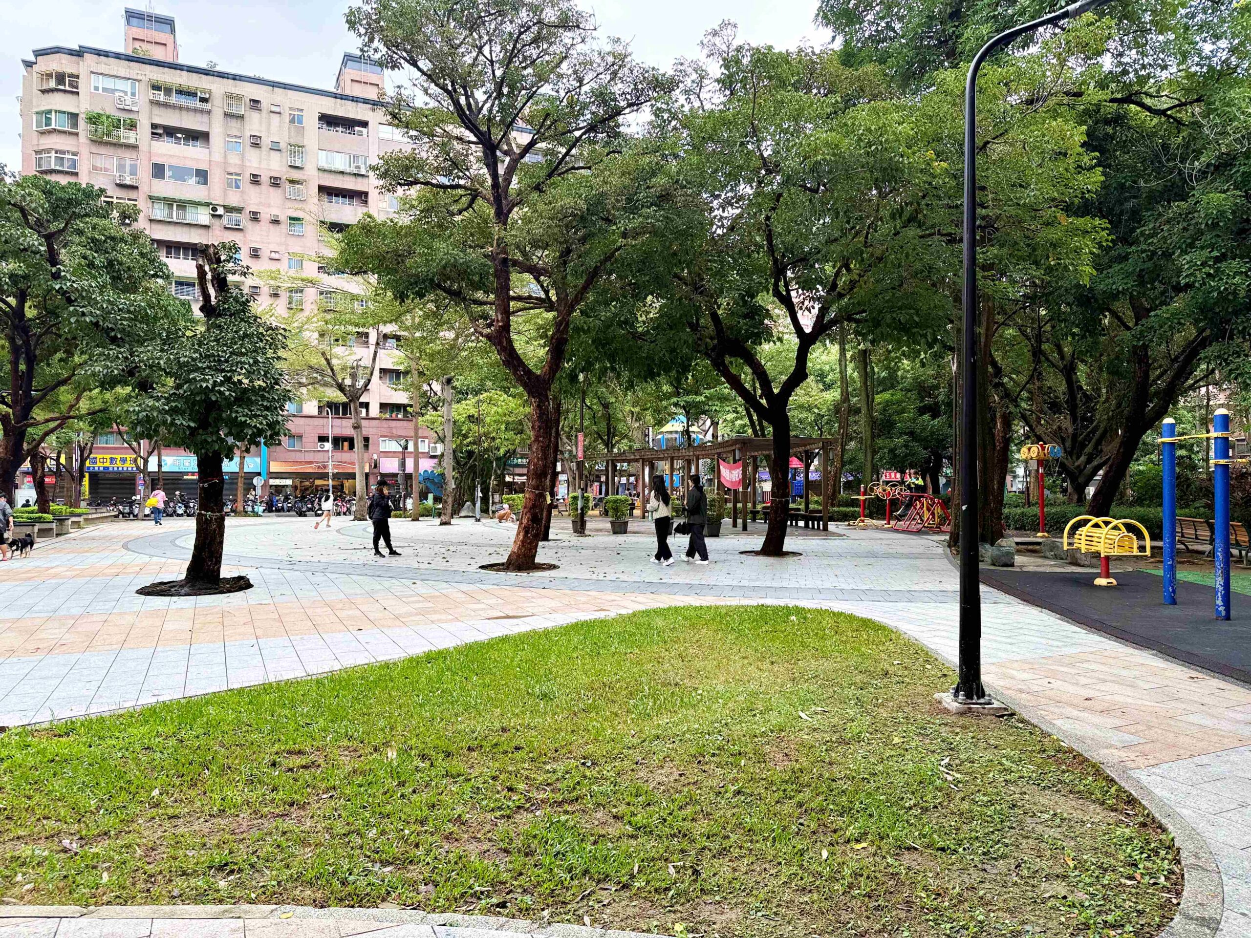 【新莊早午餐推薦】豐滿早午餐新莊中信店:被綠意包圍的城市小森林(菜單)! @趙先生吃飯 【新莊早午餐推薦】豐滿早午餐新莊中信店:被綠意包圍的城市小森林(菜單)! @趙先生吃飯