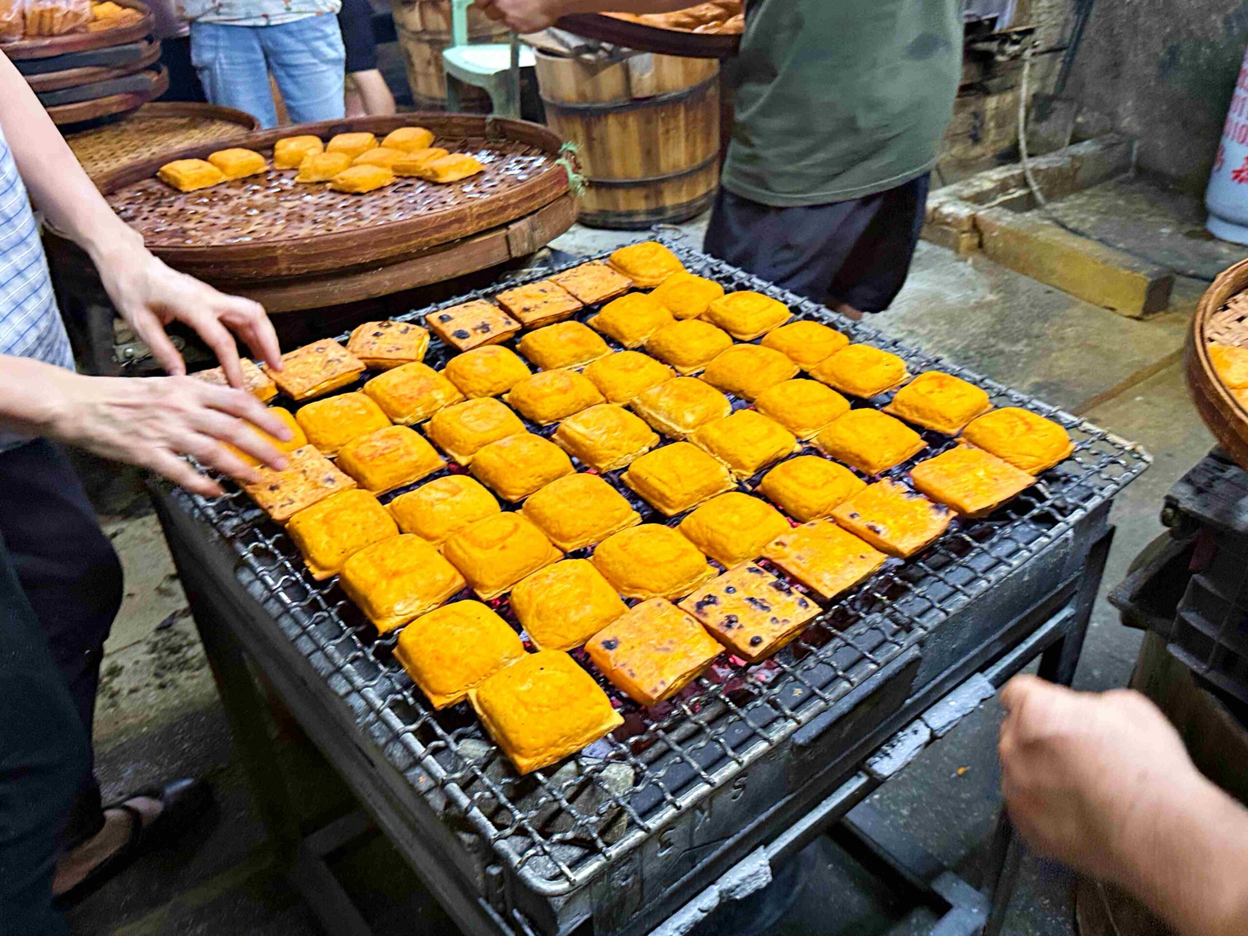 【新莊美食】尤協豐豆干店,150年古早味炭香濃郁、豆香一塊$13推薦(菜單) @趙先生吃飯 【新莊美食】尤協豐豆干店,150年古早味炭香濃郁、豆香一塊$13推薦(菜單) @趙先生吃飯