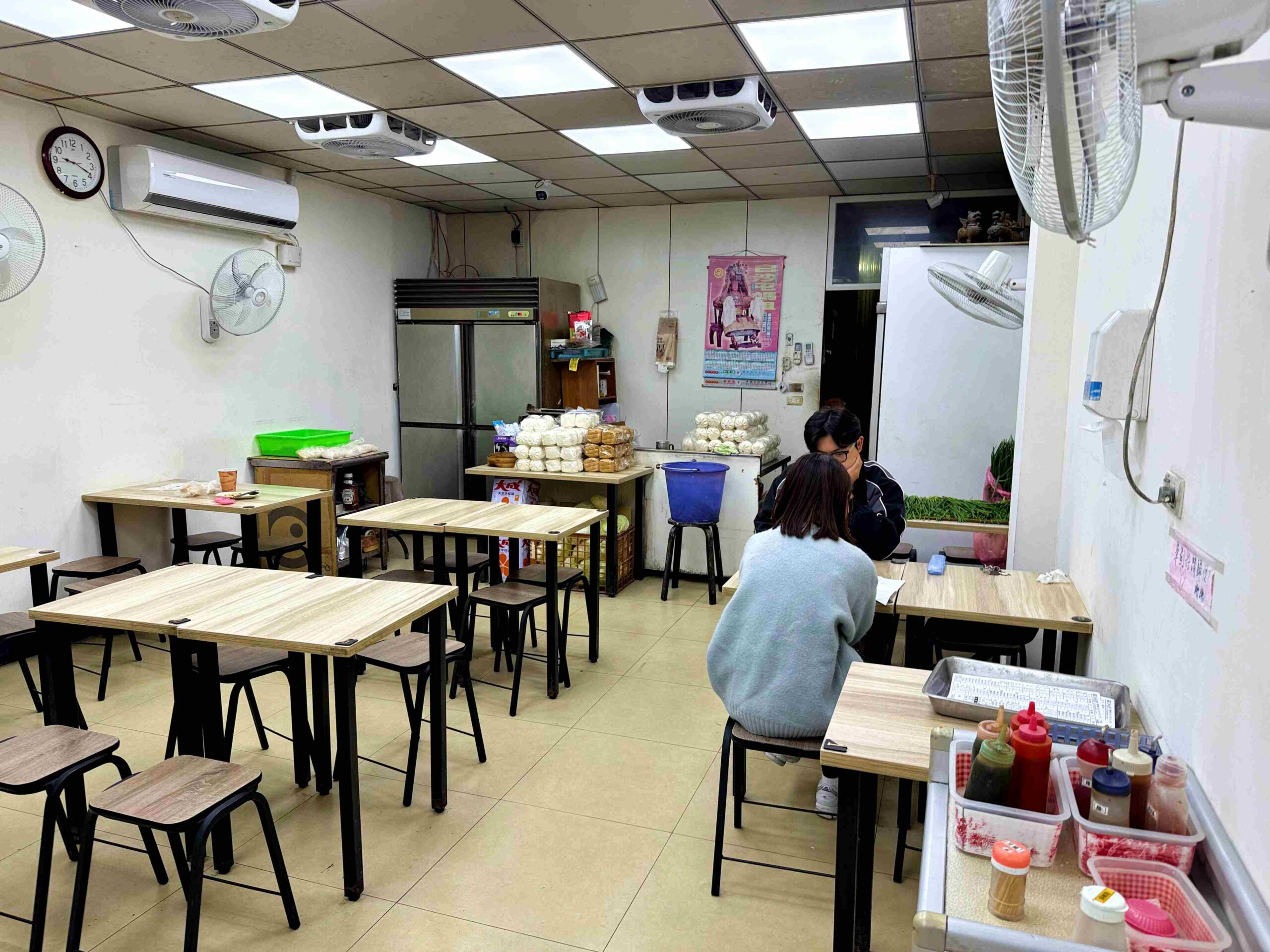 【泰山美食】華家永和豆漿,現桿油條+手工燒餅比阜杭更耐吃推薦!(菜單) @趙先生吃飯 【泰山美食】華家永和豆漿,現桿油條+手工燒餅比阜杭更耐吃推薦!(菜單) @趙先生吃飯