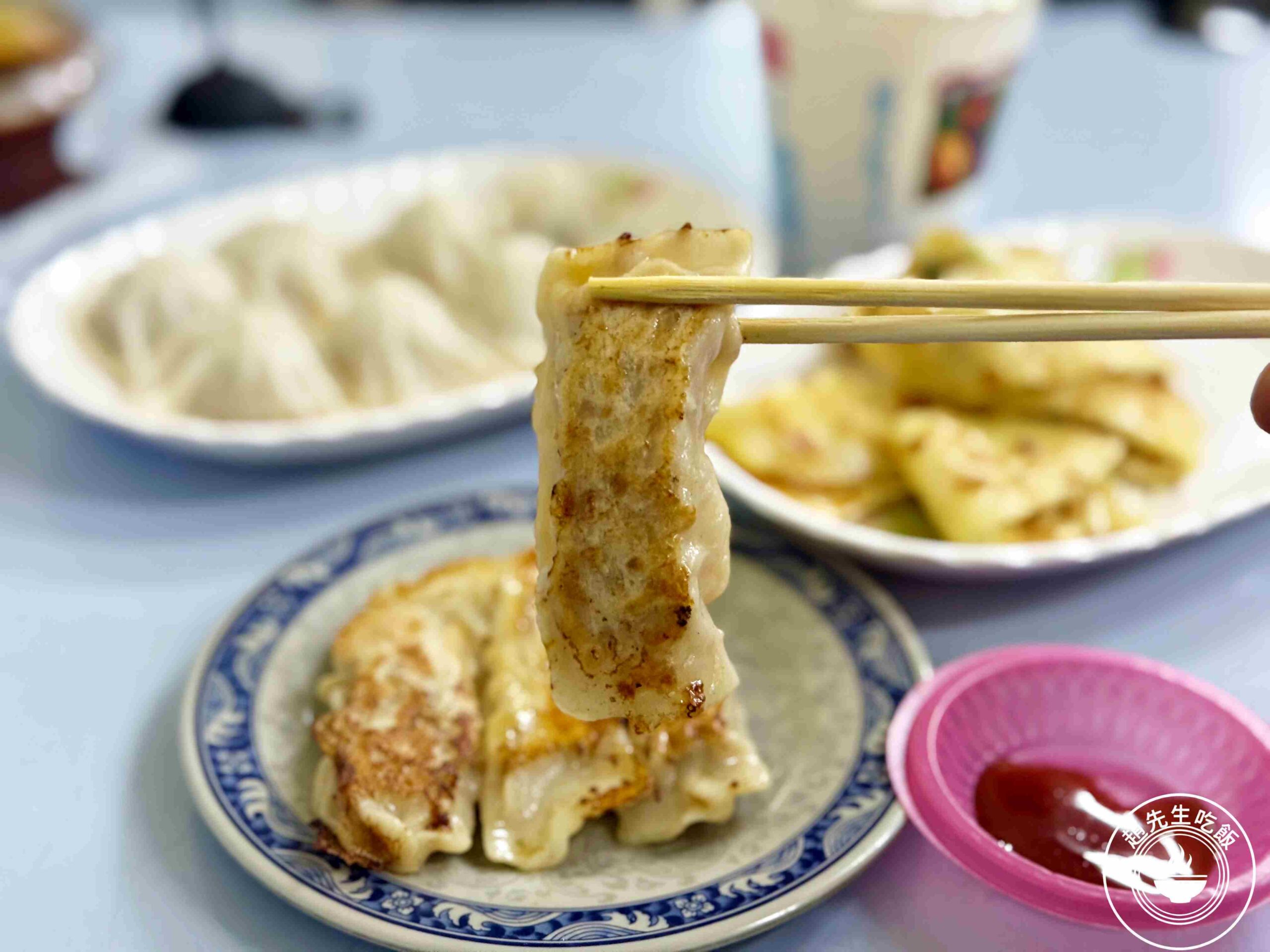 【新莊美食】永和豆漿 宵夜 早點，超越阜杭豆漿，推薦點燒餅、蛋餅和小籠包(菜單) @趙先生吃飯