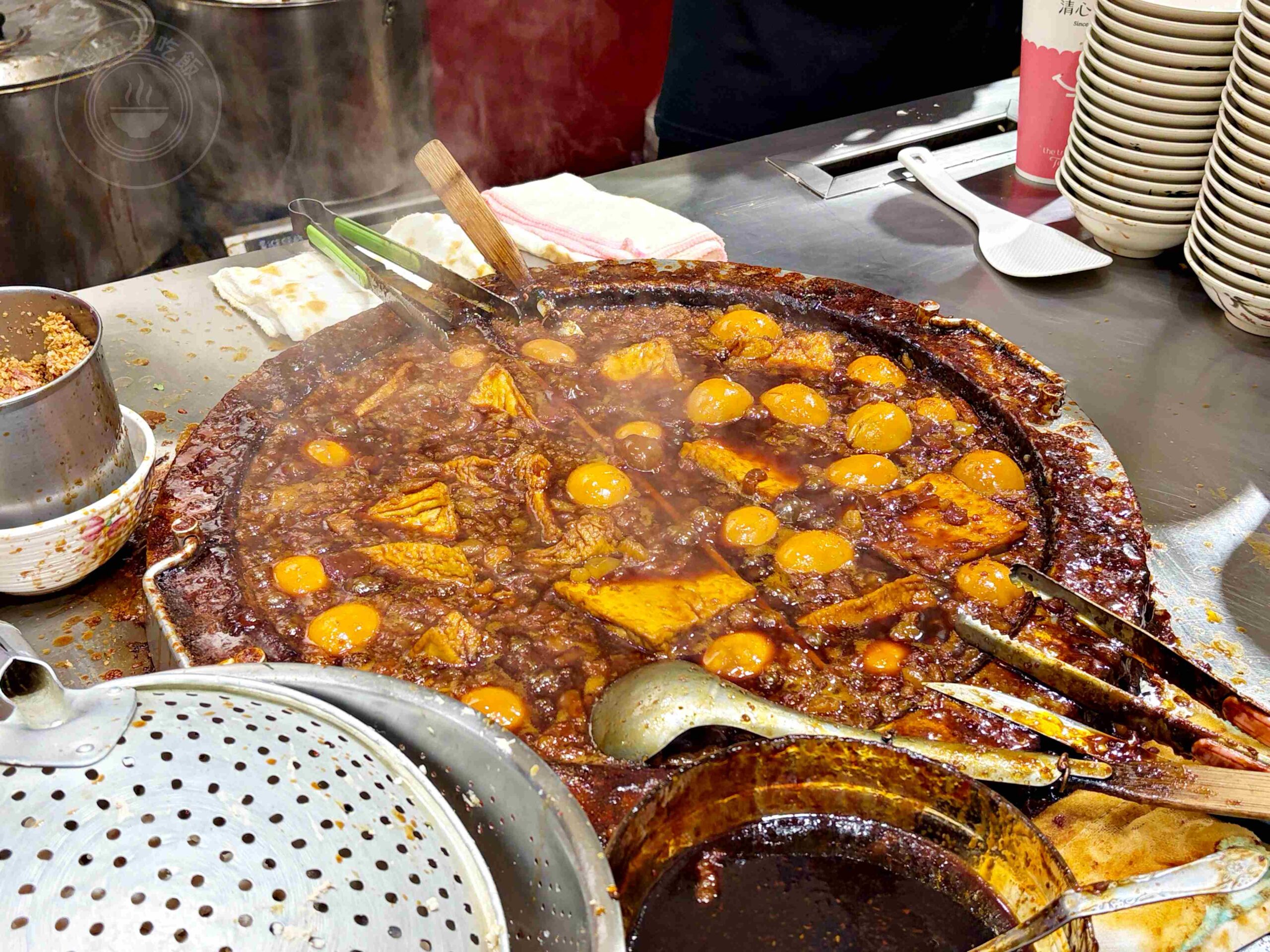 【三重美食】店小二魯肉飯，北部最強滷肉飯，米其林也推薦(菜單) @趙先生吃飯