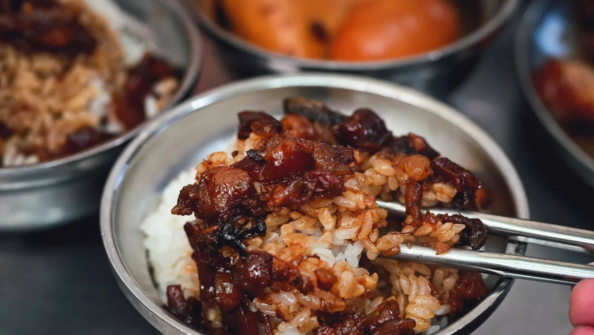 【北投美食】矮仔財滷肉飯，50年老字號必吃醬香滷肉飯推薦（菜單） @趙先生吃飯