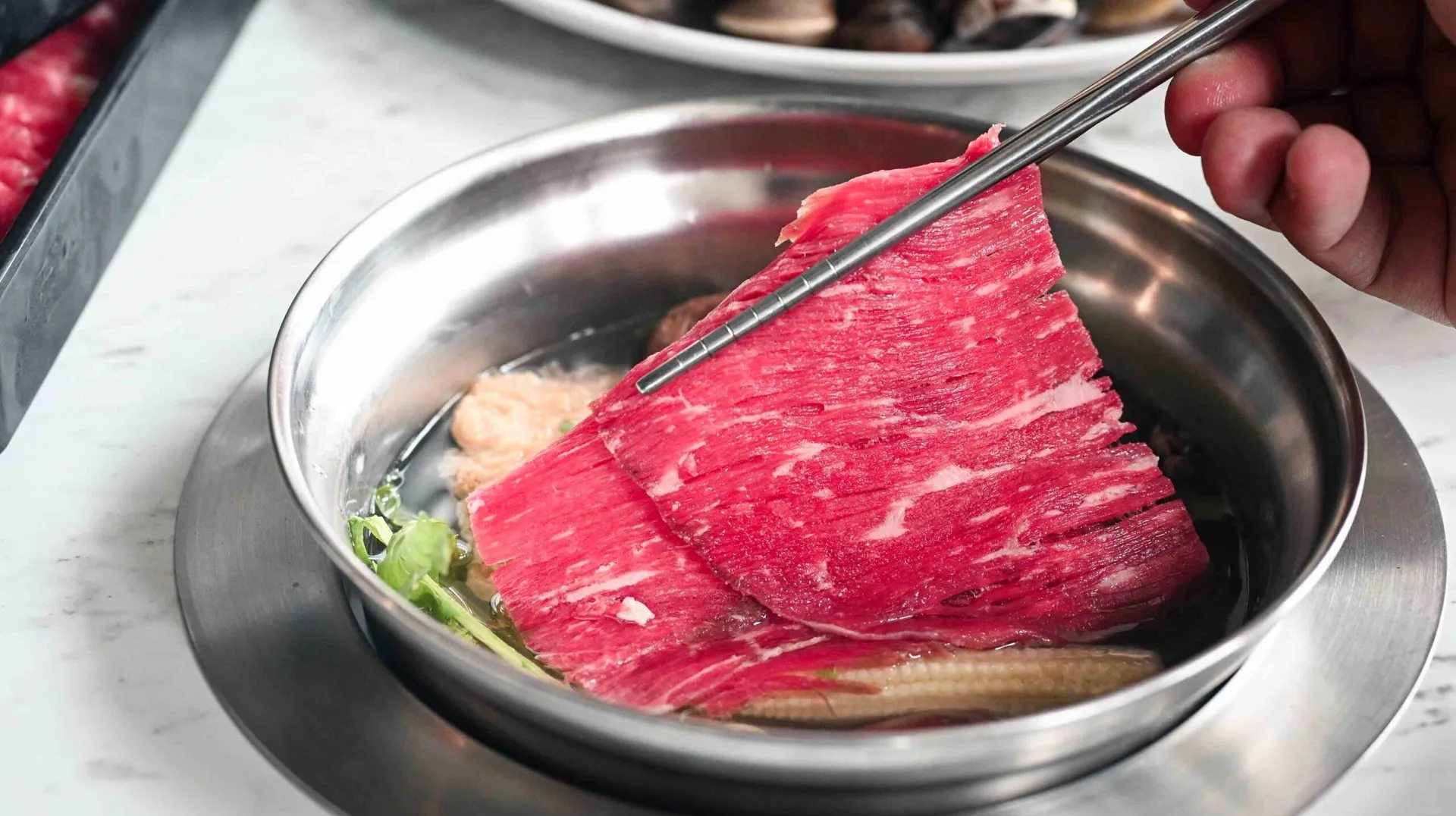 【三重美食】羽葉麻辣火鍋，$539吃超過百樣食材，火鍋+自助餐超划算推薦！(菜單) @趙先生吃飯