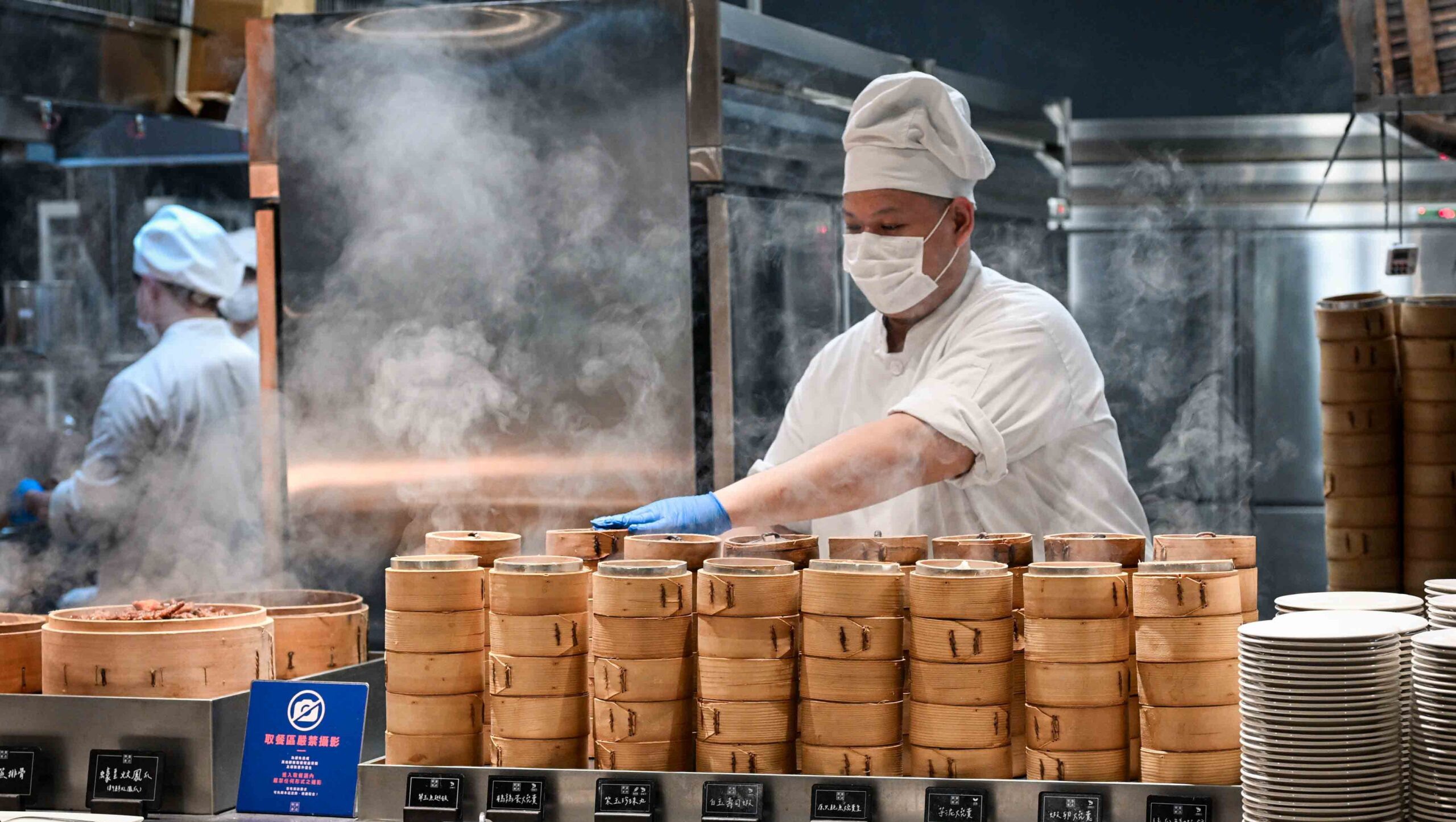 【新莊美食】村民食堂廚窗港點 i-Tower 店，堅持現做超60道港點吃到飽推薦 @趙先生吃飯