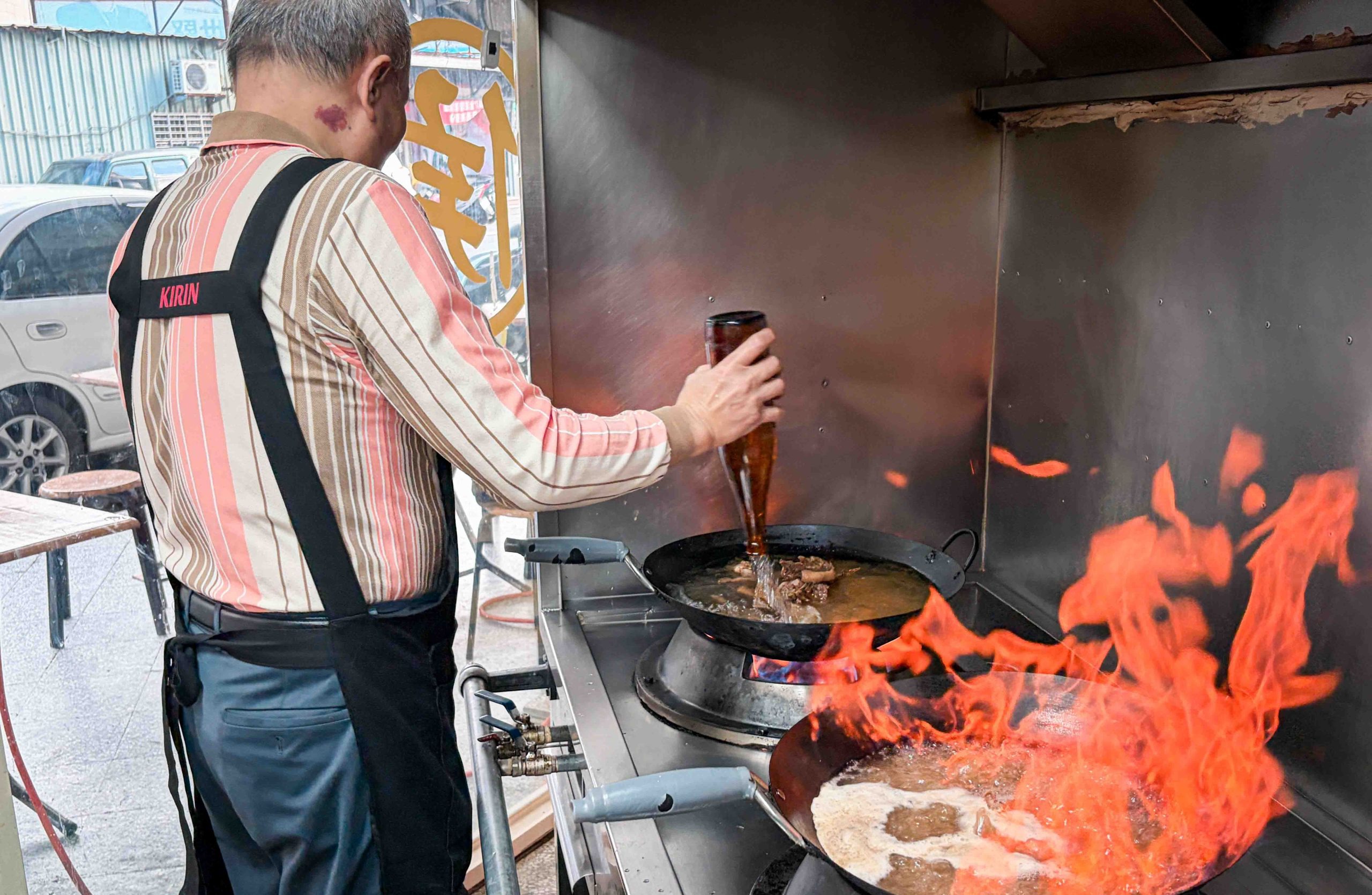 【士林美食】侯薑母鴨,40年老字號!全酒不加水的火鍋,冬天真的一定要來推薦(菜單) @趙先生吃飯 【士林美食】侯薑母鴨,40年老字號!全酒不加水的火鍋,冬天真的一定要來推薦(菜單) @趙先生吃飯