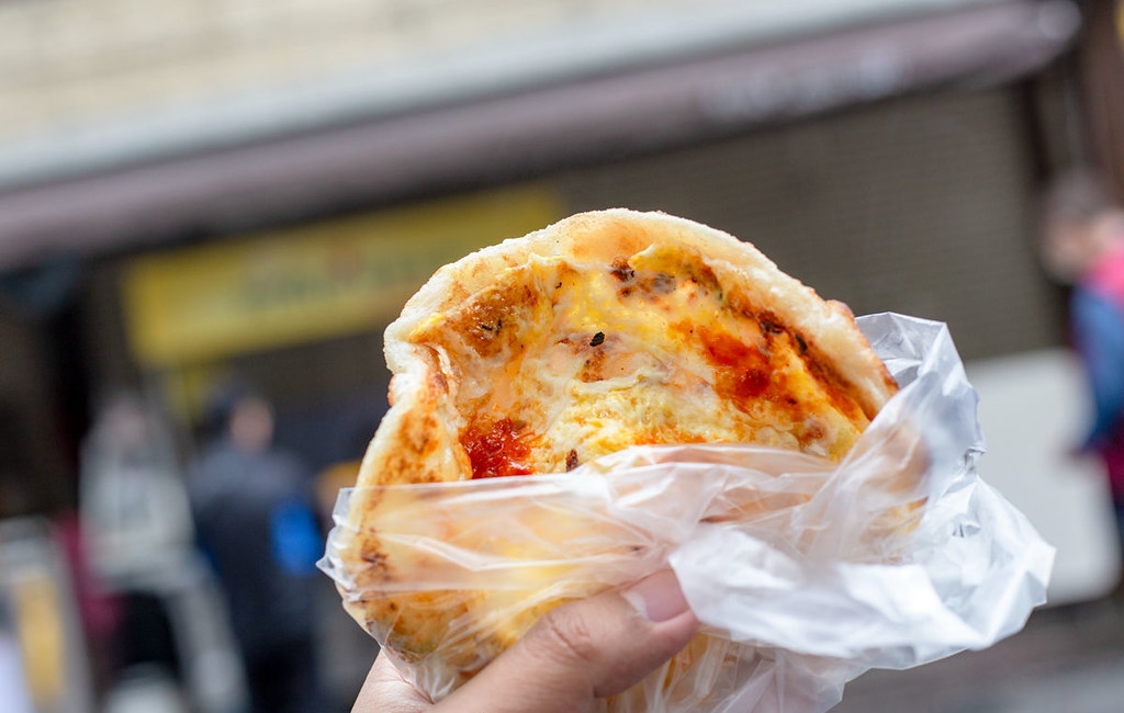 【北投美食】阿輝伯蘿蔔絲餅，北投市場必吃40年老店，不油膩卻酥脆(菜單) @趙先生吃飯