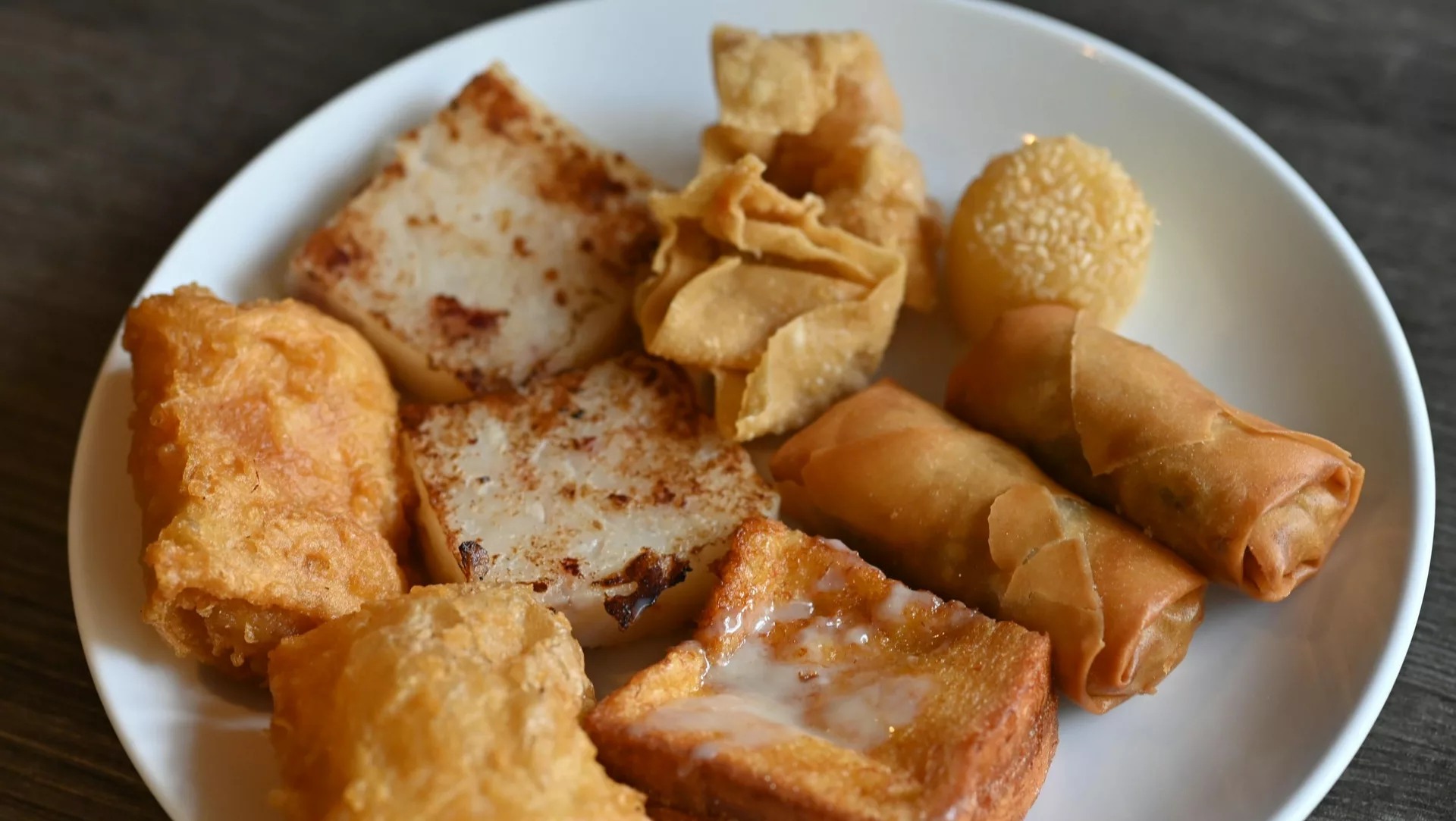 【桃園美食】村民食堂廚窗港點桃園店，便宜好吃高人氣港式飲茶吃到飽推薦 @趙先生吃飯