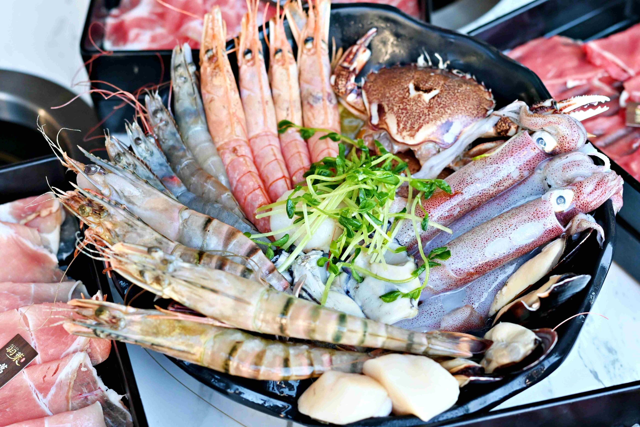 【三重美食】羽葉麻辣火鍋，$539吃超過百樣食材，火鍋+自助餐超划算推薦！(菜單) @趙先生吃飯