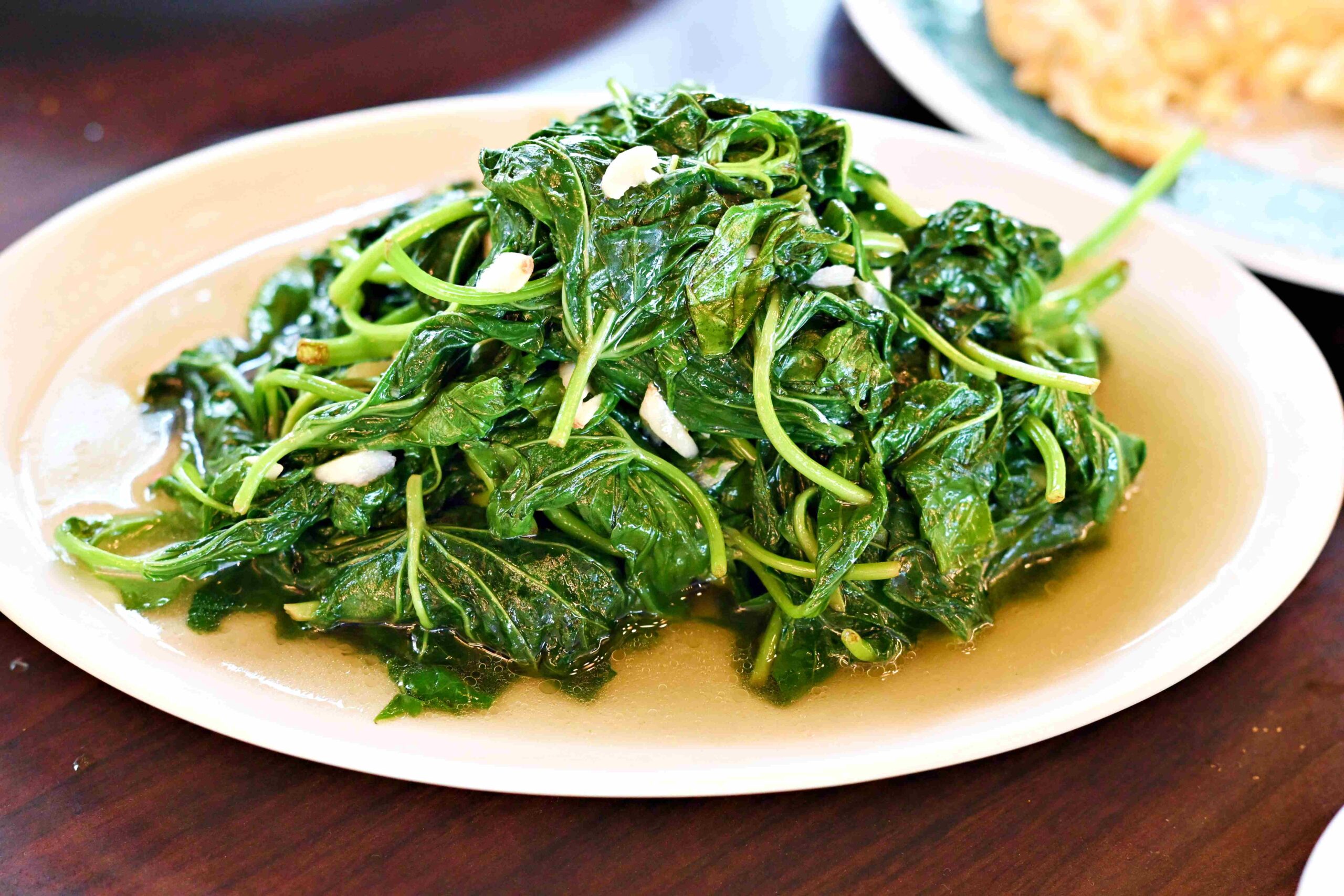 【三芝美食】香聚桶仔雞，花東放山雞、純天然食材，老師傅超會料理推薦(菜單)！ @趙先生吃飯