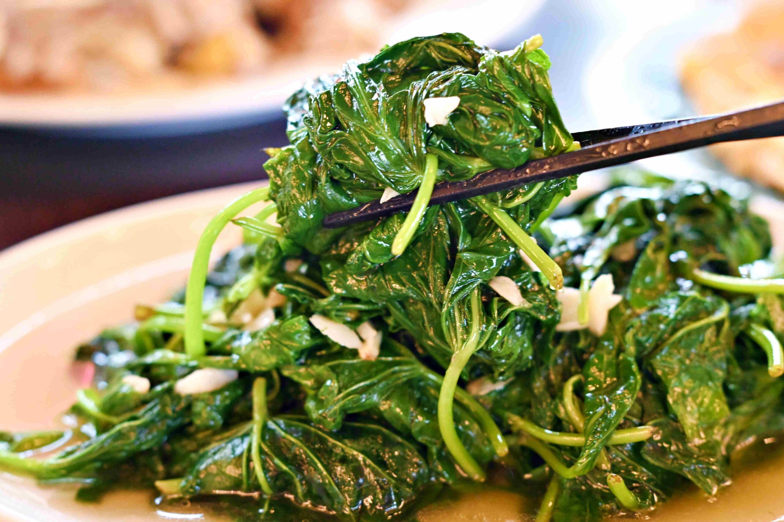 【三芝美食】香聚桶仔雞，花東放山雞、純天然食材，老師傅超會料理推薦(菜單)！ @趙先生吃飯
