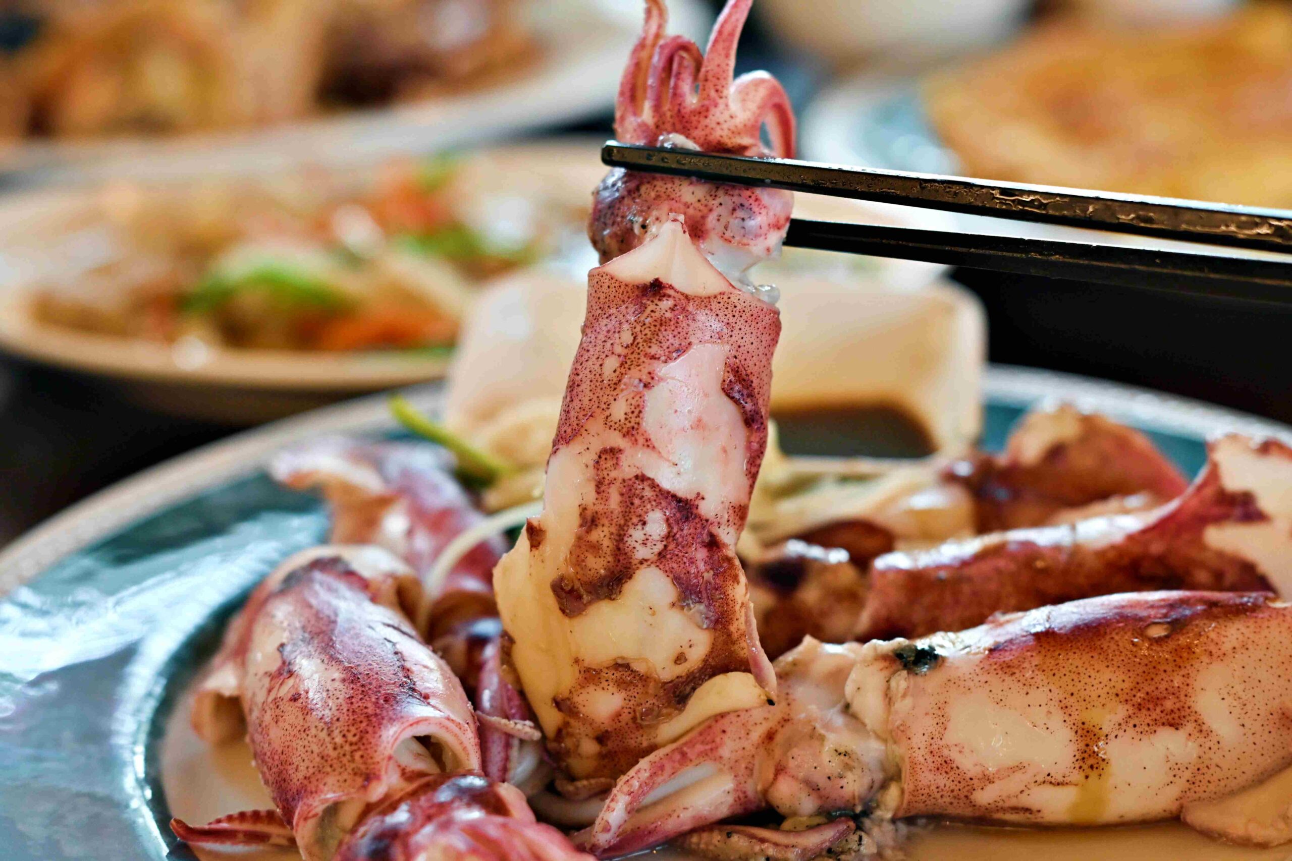 【三芝美食】香聚桶仔雞，花東放山雞、純天然食材，老師傅超會料理推薦(菜單)！ @趙先生吃飯