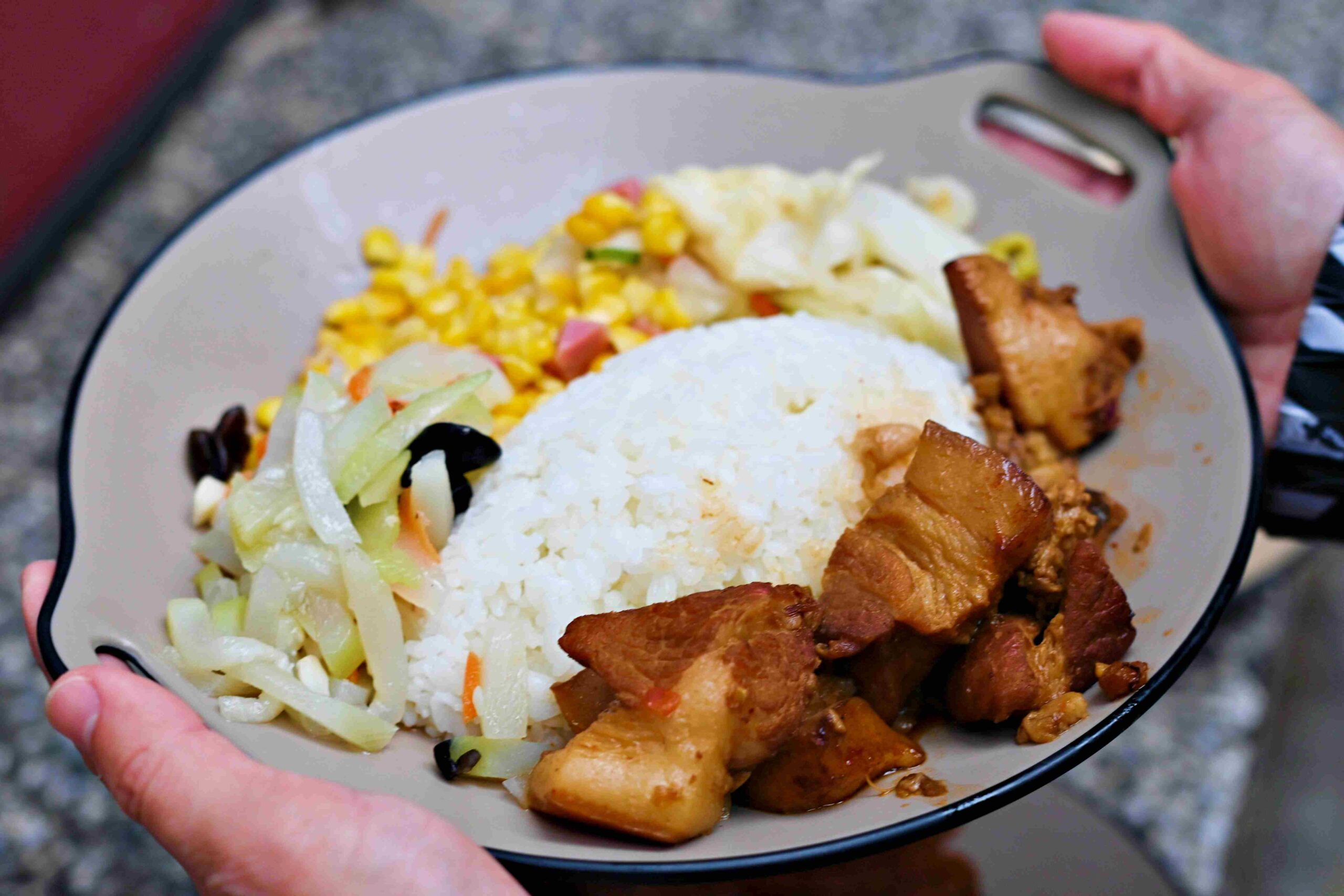 【林口美食】蔡家排骨，一隻豬僅做50份排骨，厚實酥脆多汁推薦（菜單） @趙先生吃飯