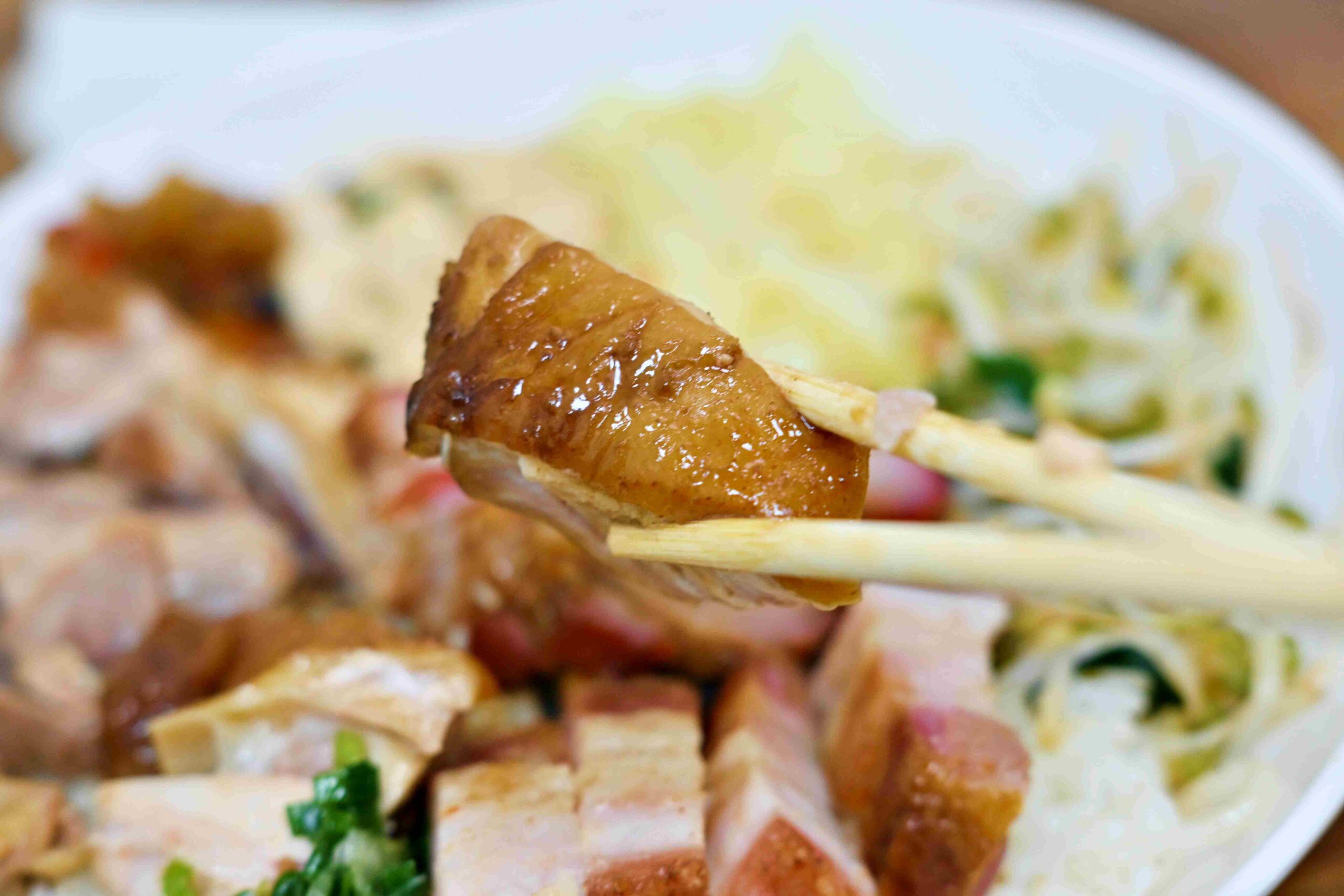 【新莊美食】瑞記鴨莊，油雞嫩、燒鴨香、脆皮燒肉更是脆推薦！(菜單) @趙先生吃飯