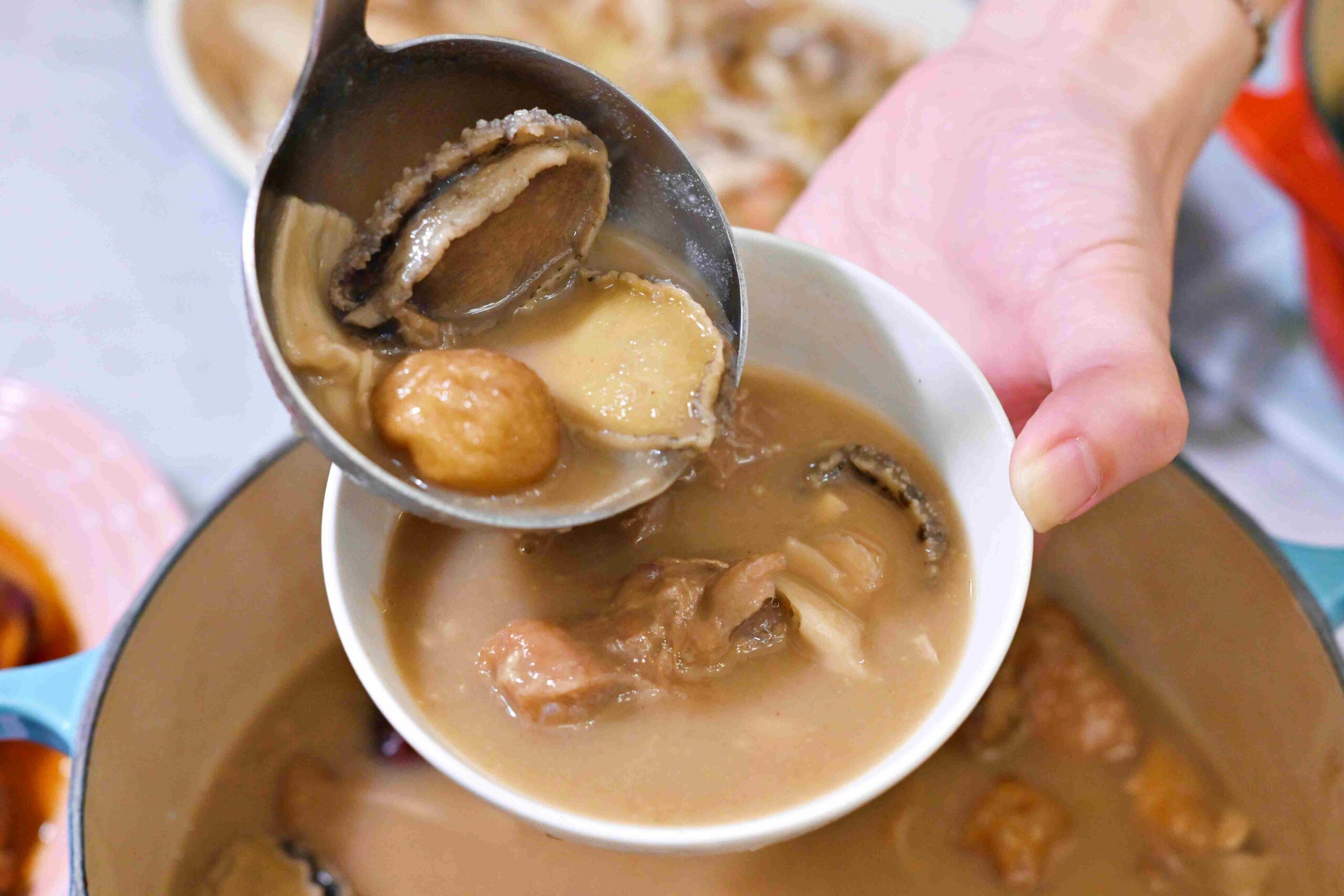 【 宅配年菜推薦 】愛上新鮮，型男大主廚吳秉承師傅聯名加熱年菜，實測十款菜色口味分享推薦 @趙先生吃飯