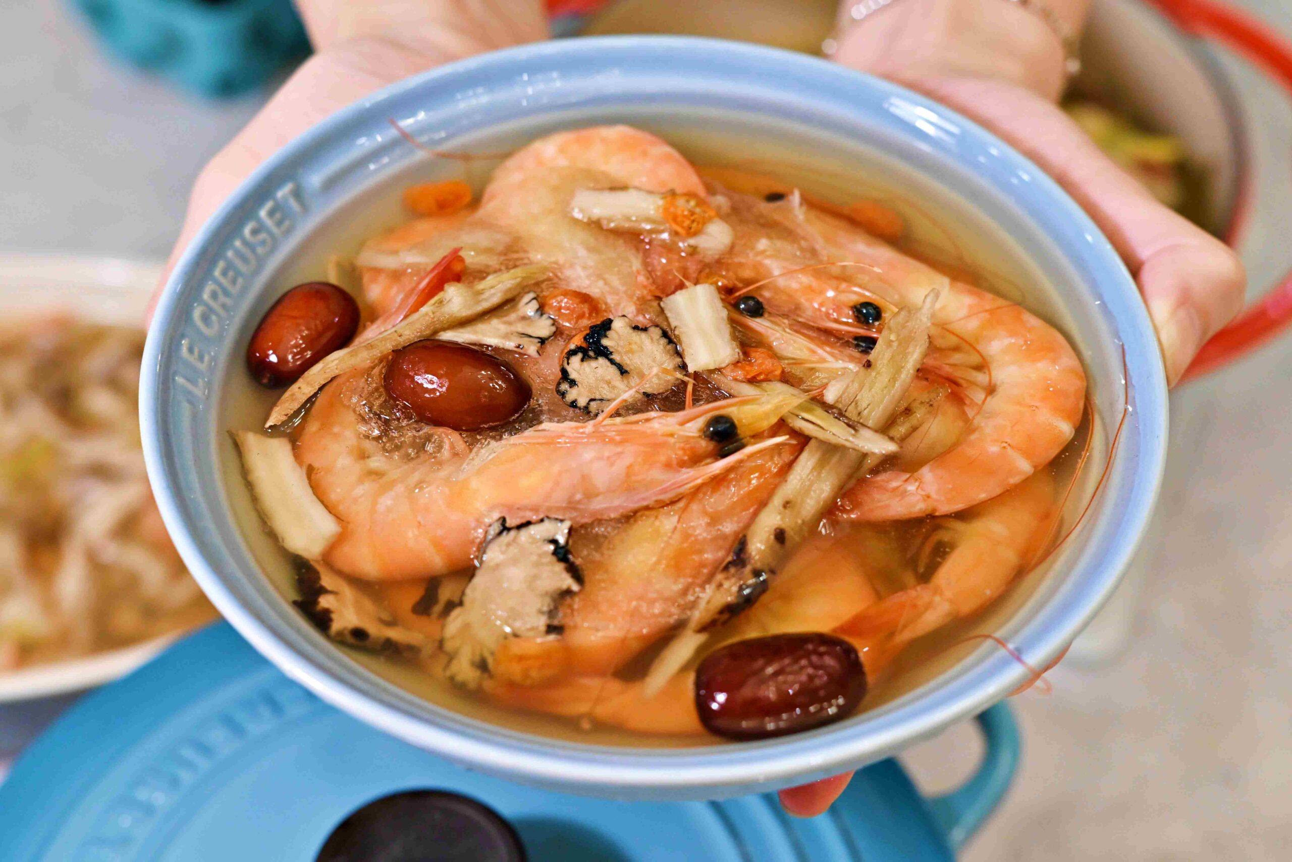 【 宅配年菜推薦 】愛上新鮮，型男大主廚吳秉承師傅聯名加熱年菜，實測十款菜色口味分享推薦 @趙先生吃飯