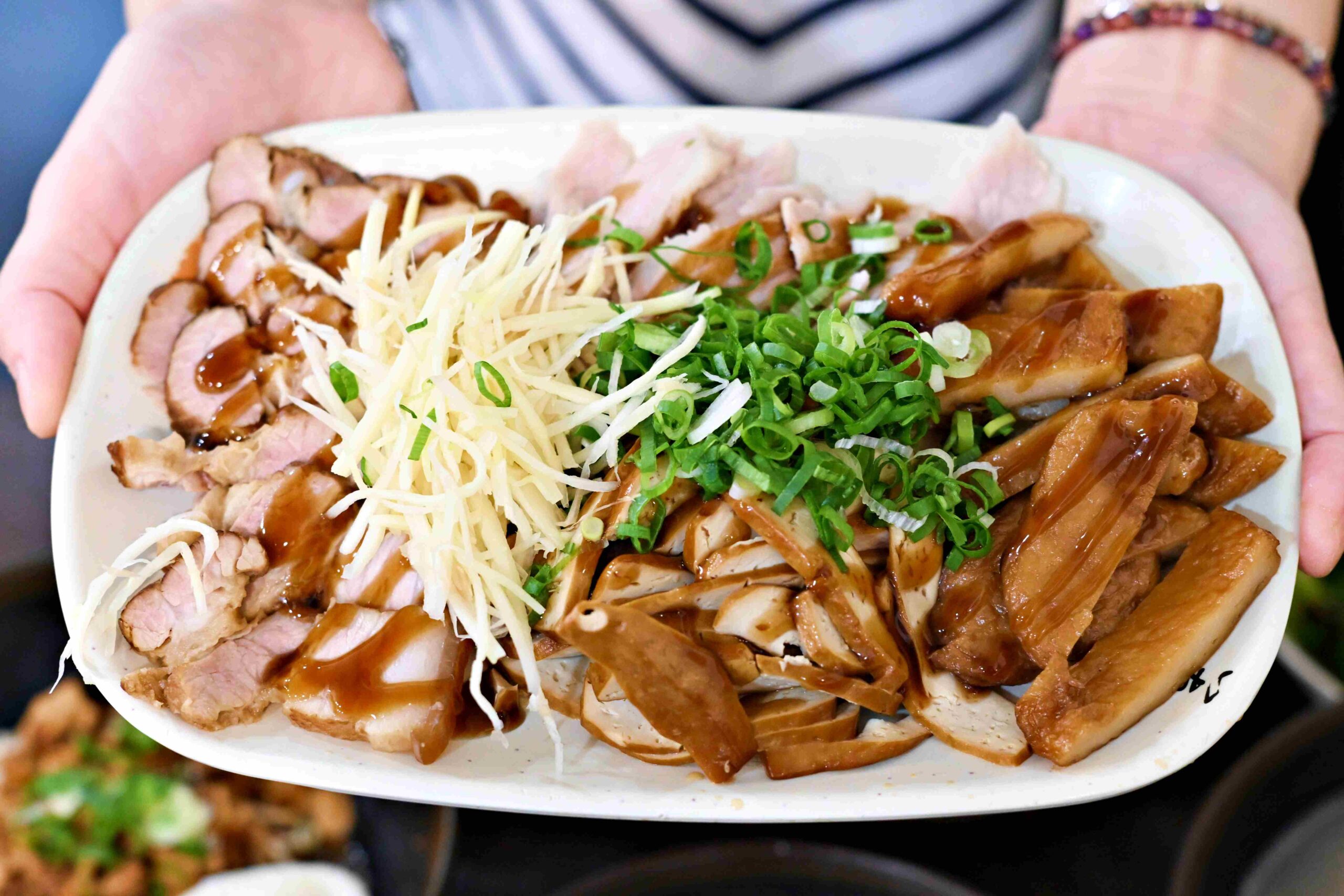 【三重美食】睿盛香麵村，37 年老字號麵店，工廠自製麵條+豬油蝦油香氣太有記憶點推薦！(菜單) @趙先生吃飯