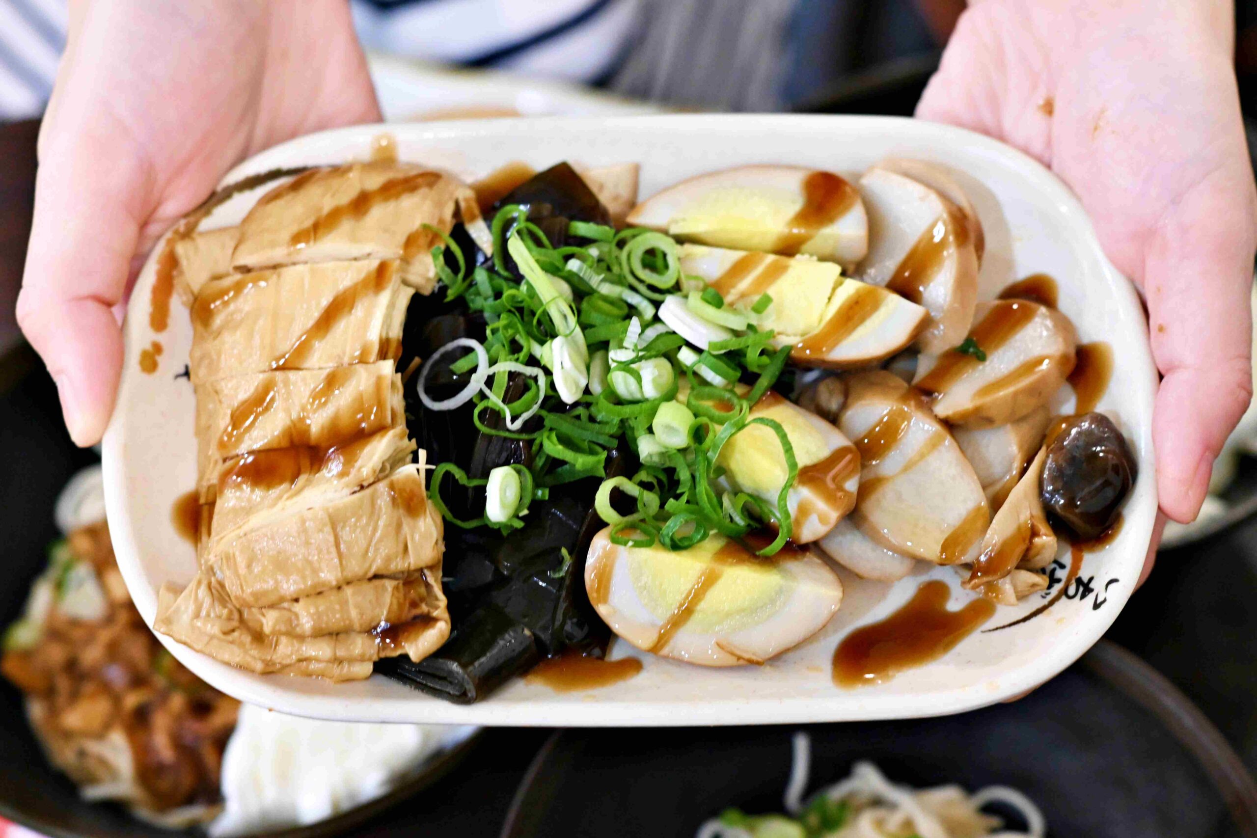 【三重美食】睿盛香麵村，37 年老字號麵店，工廠自製麵條+豬油蝦油香氣太有記憶點推薦！(菜單) @趙先生吃飯