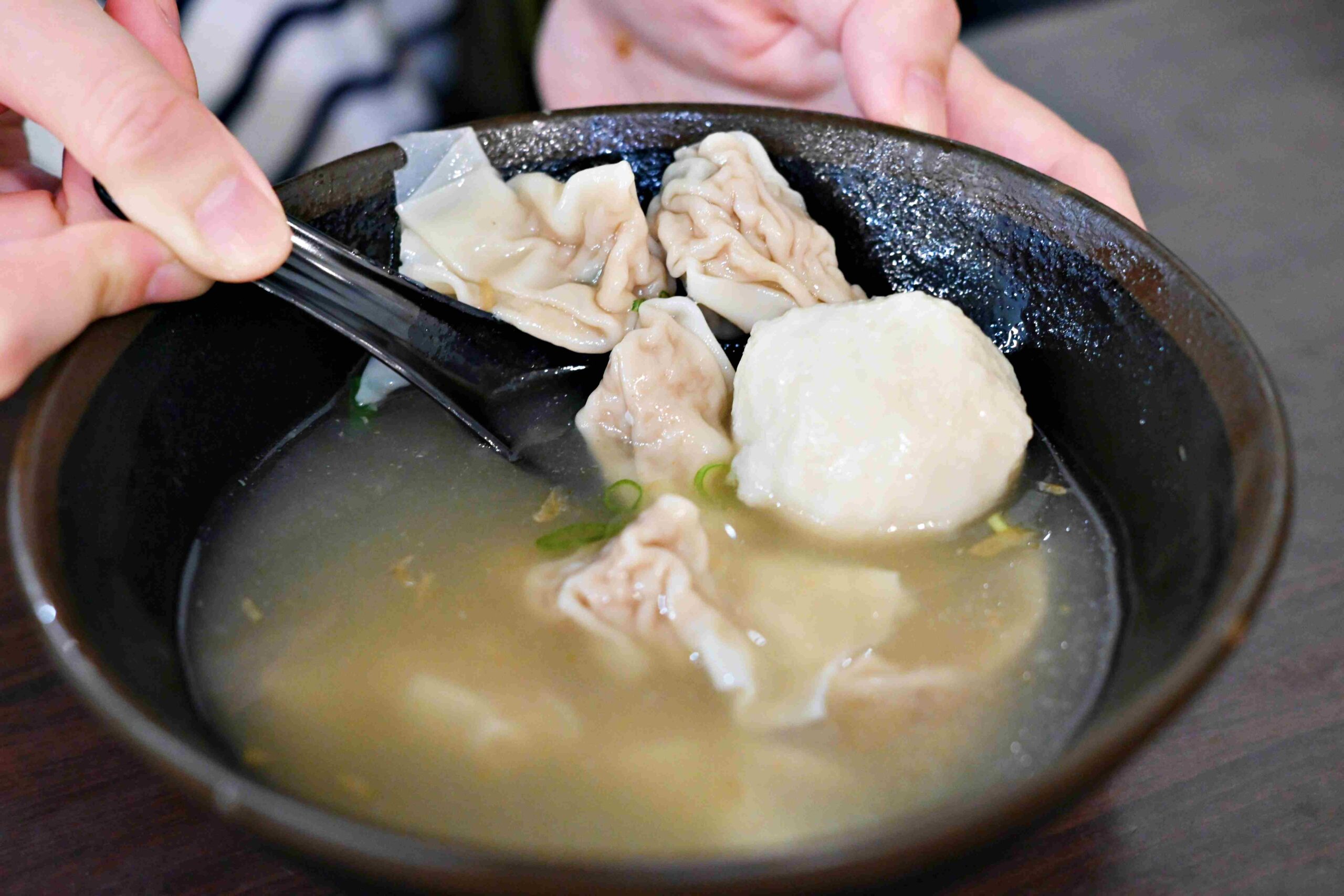 【三重美食】睿盛香麵村,37 年老字號麵店,工廠自製麵條+豬油蝦油香氣太有記憶點推薦!(菜單) @趙先生吃飯 【三重美食】睿盛香麵村,37 年老字號麵店,工廠自製麵條+豬油蝦油香氣太有記憶點推薦!(菜單) @趙先生吃飯