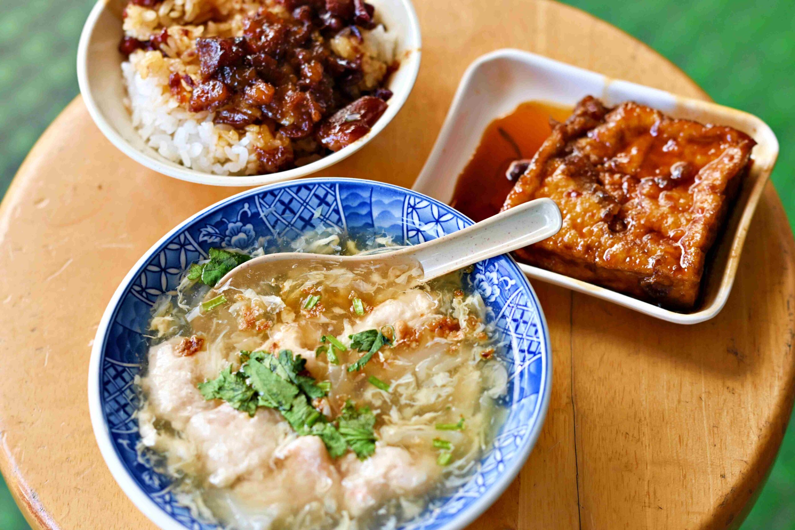 【三重美食】店老大魯肉飯,從店小二到店老大,這碗滷肉飯為什麼能拿必比登推薦(菜單) @趙先生吃飯 【三重美食】店老大魯肉飯,從店小二到店老大,這碗滷肉飯為什麼能拿必比登推薦(菜單) @趙先生吃飯