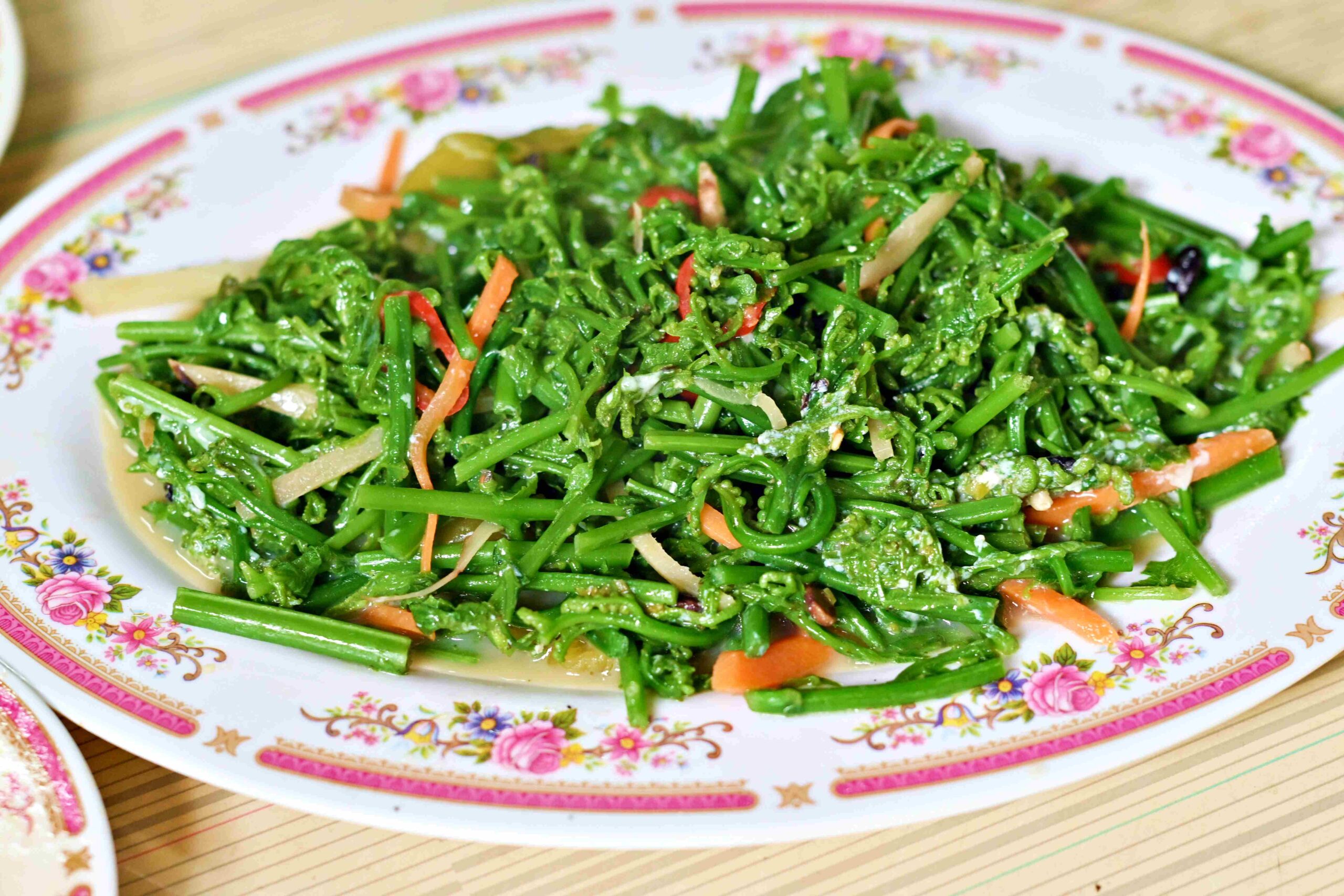 【宜蘭美食】苦花大王，深山活魚秘境餐廳，池邊到餐桌的活魚現撈推薦(菜單) @趙先生吃飯