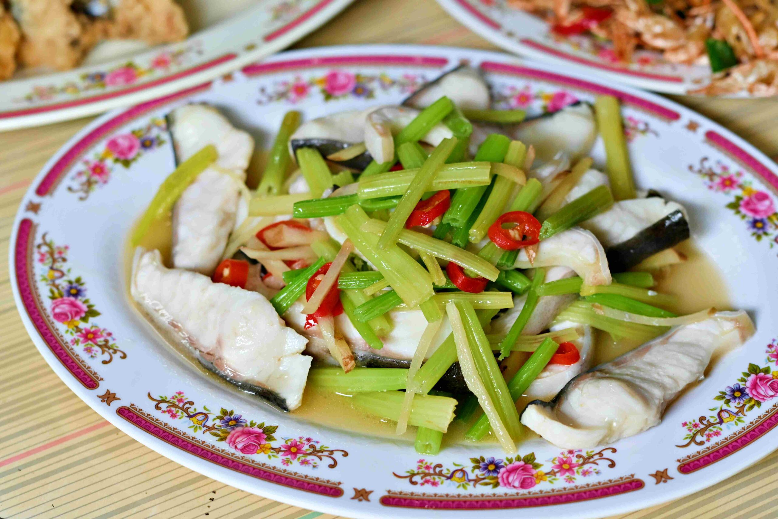 【宜蘭美食】苦花大王,深山活魚秘境餐廳,池邊到餐桌的活魚現撈推薦(菜單) @趙先生吃飯 【宜蘭美食】苦花大王,深山活魚秘境餐廳,池邊到餐桌的活魚現撈推薦(菜單) @趙先生吃飯