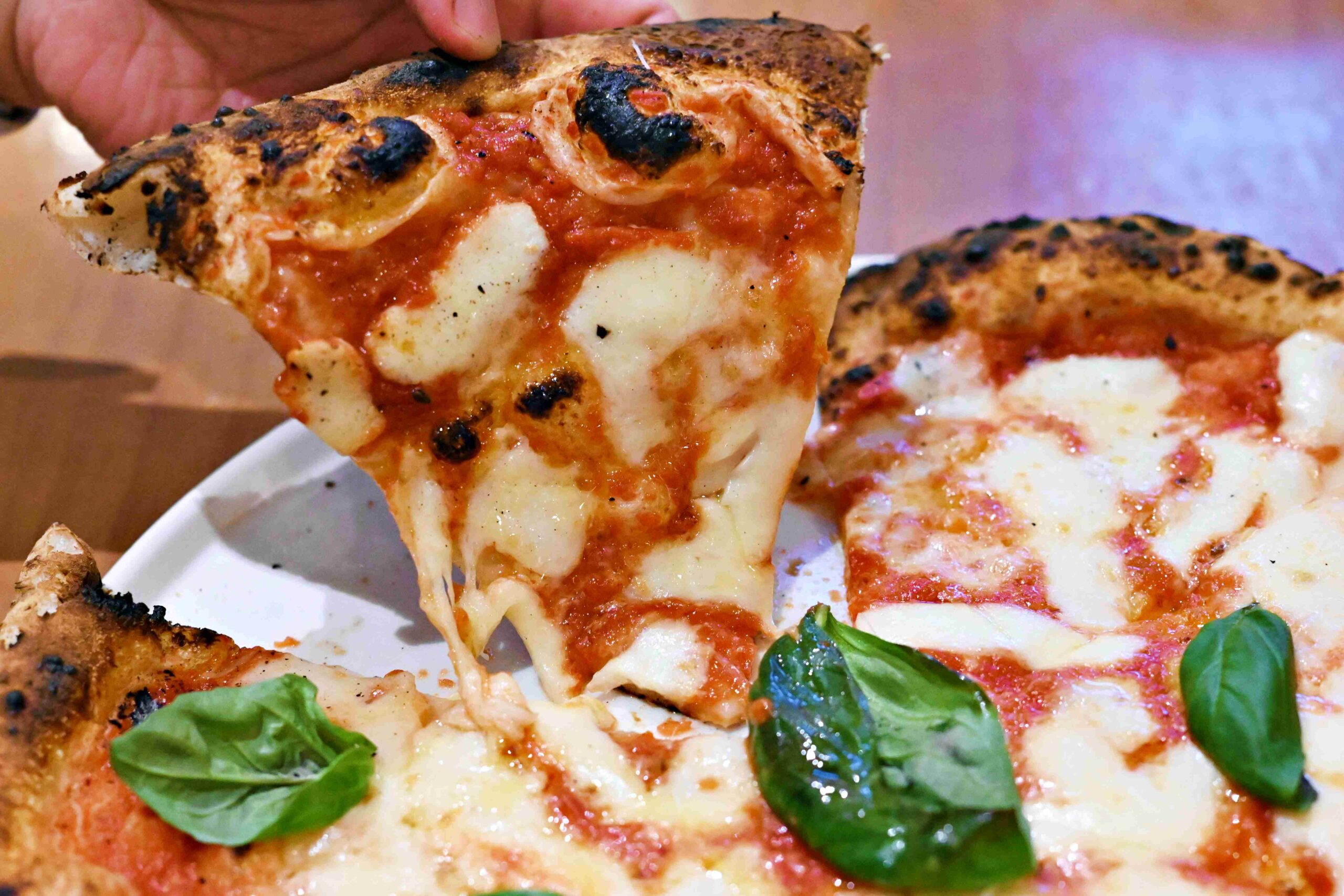 【松山美食】Gira Pizza 旋轉披薩，現點現烤窯烤披薩與道地義大利風味推薦（附菜單） @趙先生吃飯