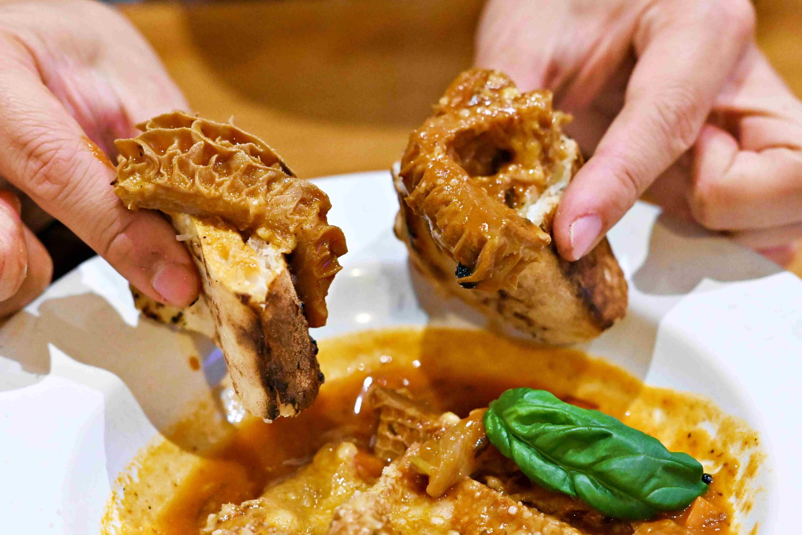 【松山美食】Gira Pizza 旋轉披薩，現點現烤窯烤披薩與道地義大利風味推薦（附菜單） @趙先生吃飯