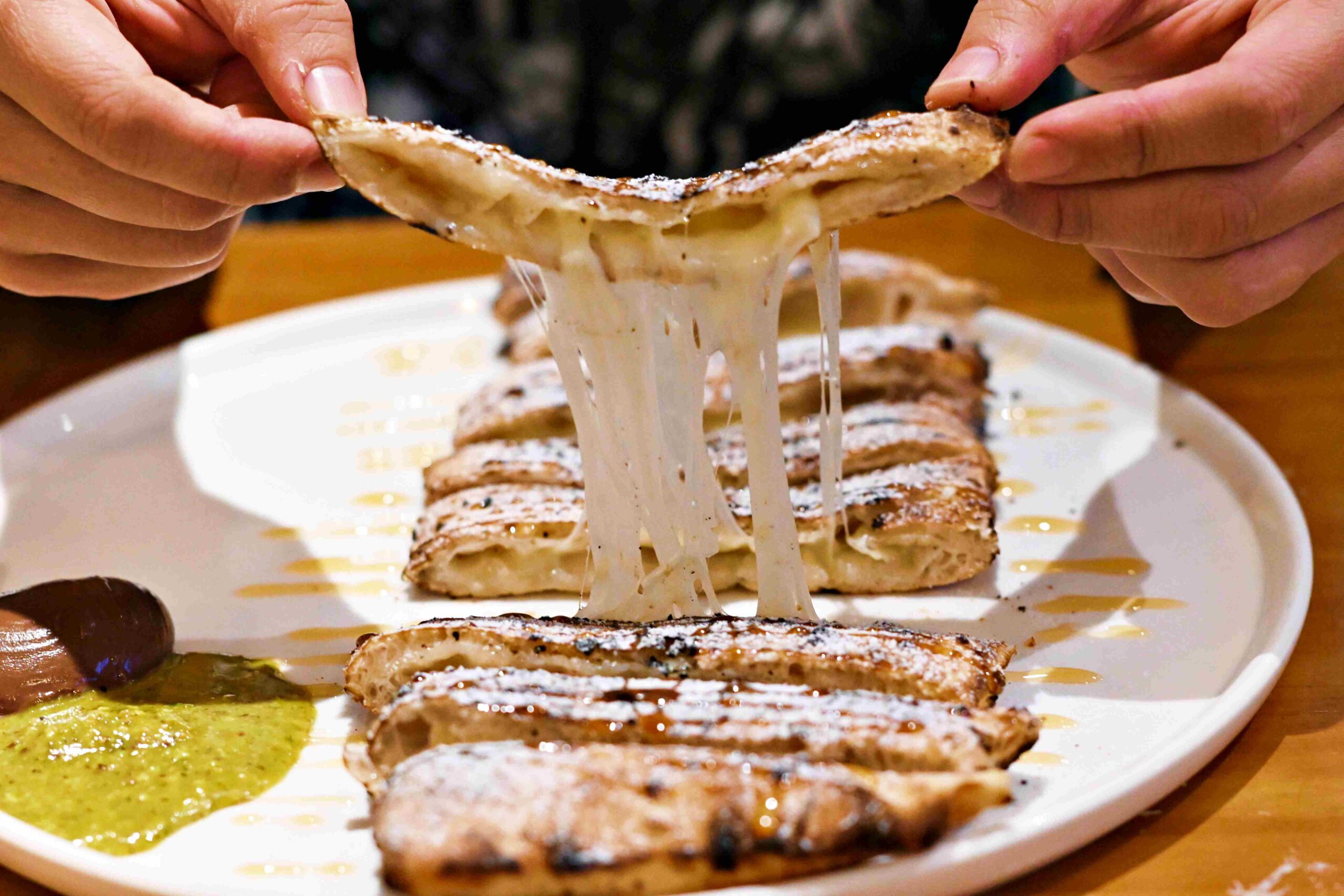 【松山美食】Gira Pizza 旋轉披薩，現點現烤窯烤披薩與道地義大利風味推薦（附菜單） @趙先生吃飯