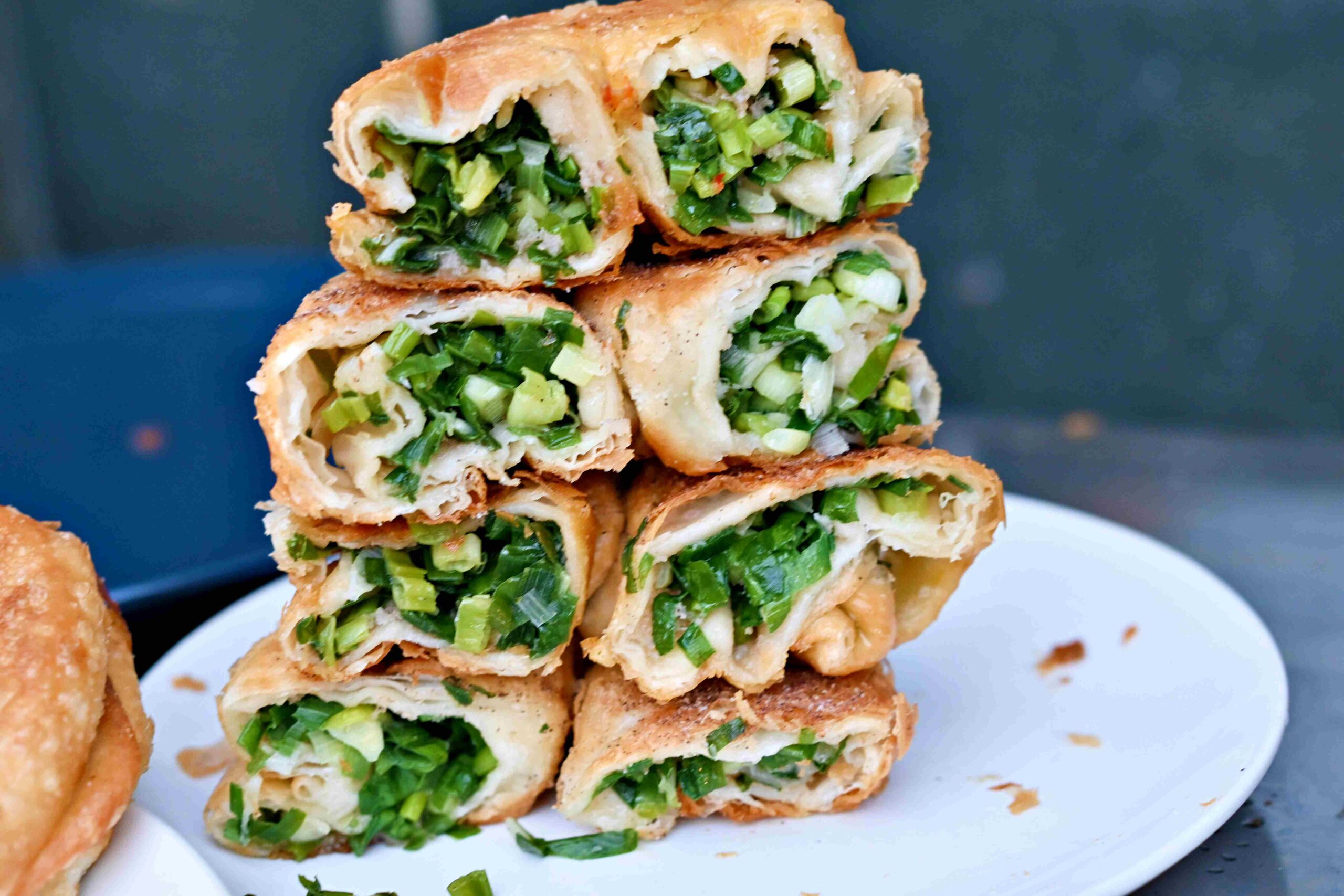 【蘆洲美食】王家手作蔥餅，現桿現炸、蔥量塞好塞滿，外酥內香真的必吃推薦！(菜單) @趙先生吃飯