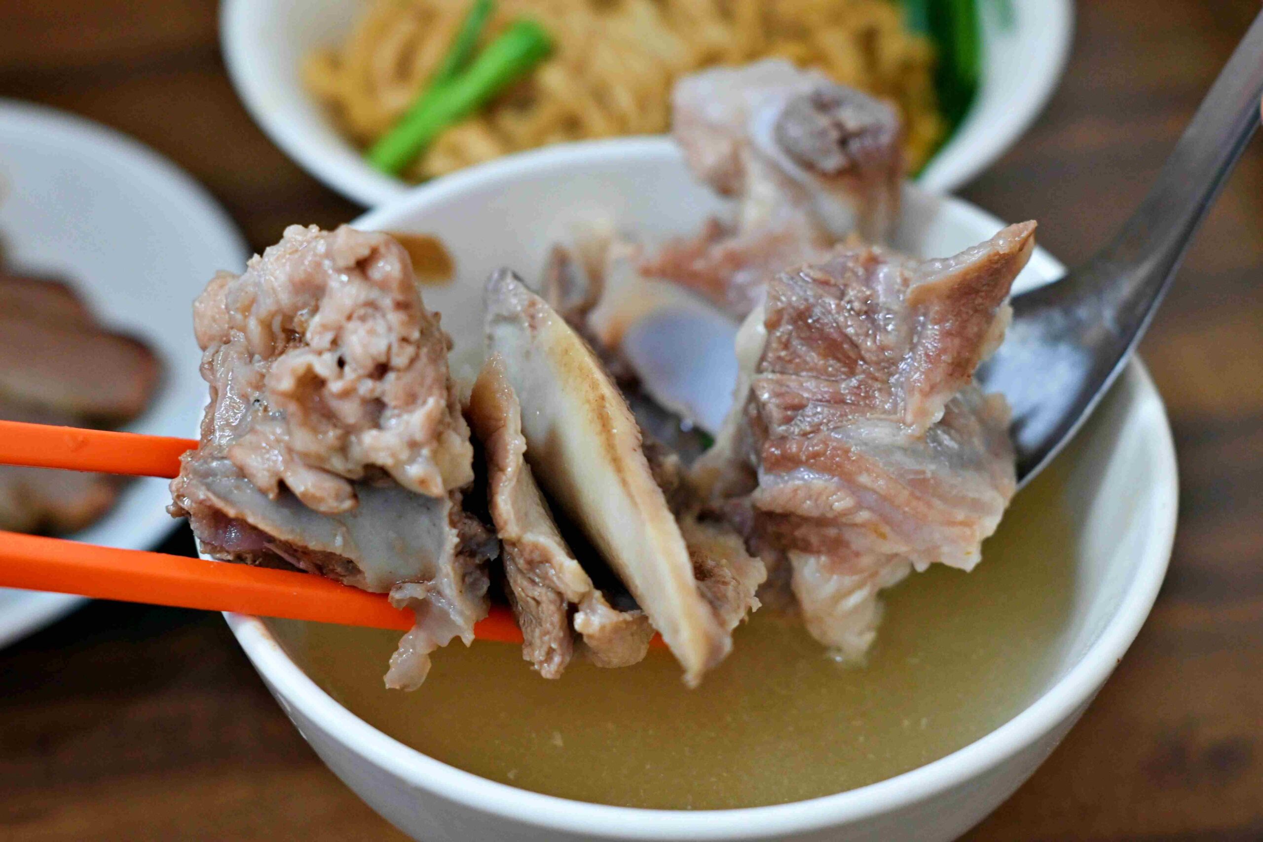 【大橋頭美食】老麵店，雙北最強乾麵！70 年老店四醬麵真的很好吃推薦(菜單) @趙先生吃飯