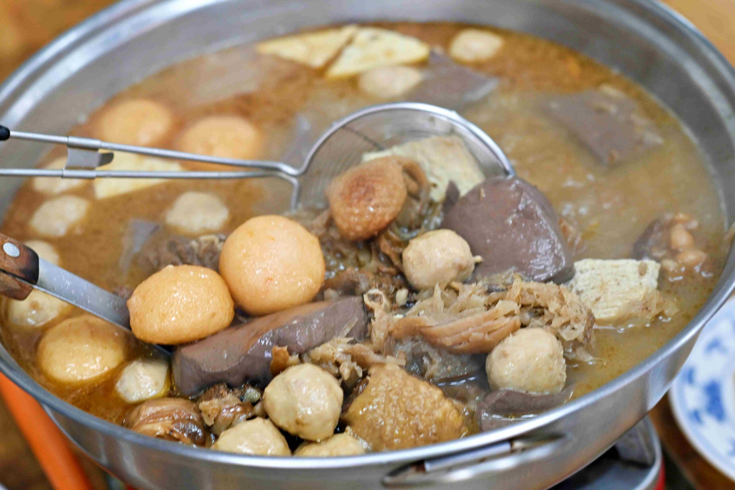 【士林美食】侯薑母鴨,40年老字號!全酒不加水的火鍋,冬天真的一定要來推薦(菜單) @趙先生吃飯 【士林美食】侯薑母鴨,40年老字號!全酒不加水的火鍋,冬天真的一定要來推薦(菜單) @趙先生吃飯