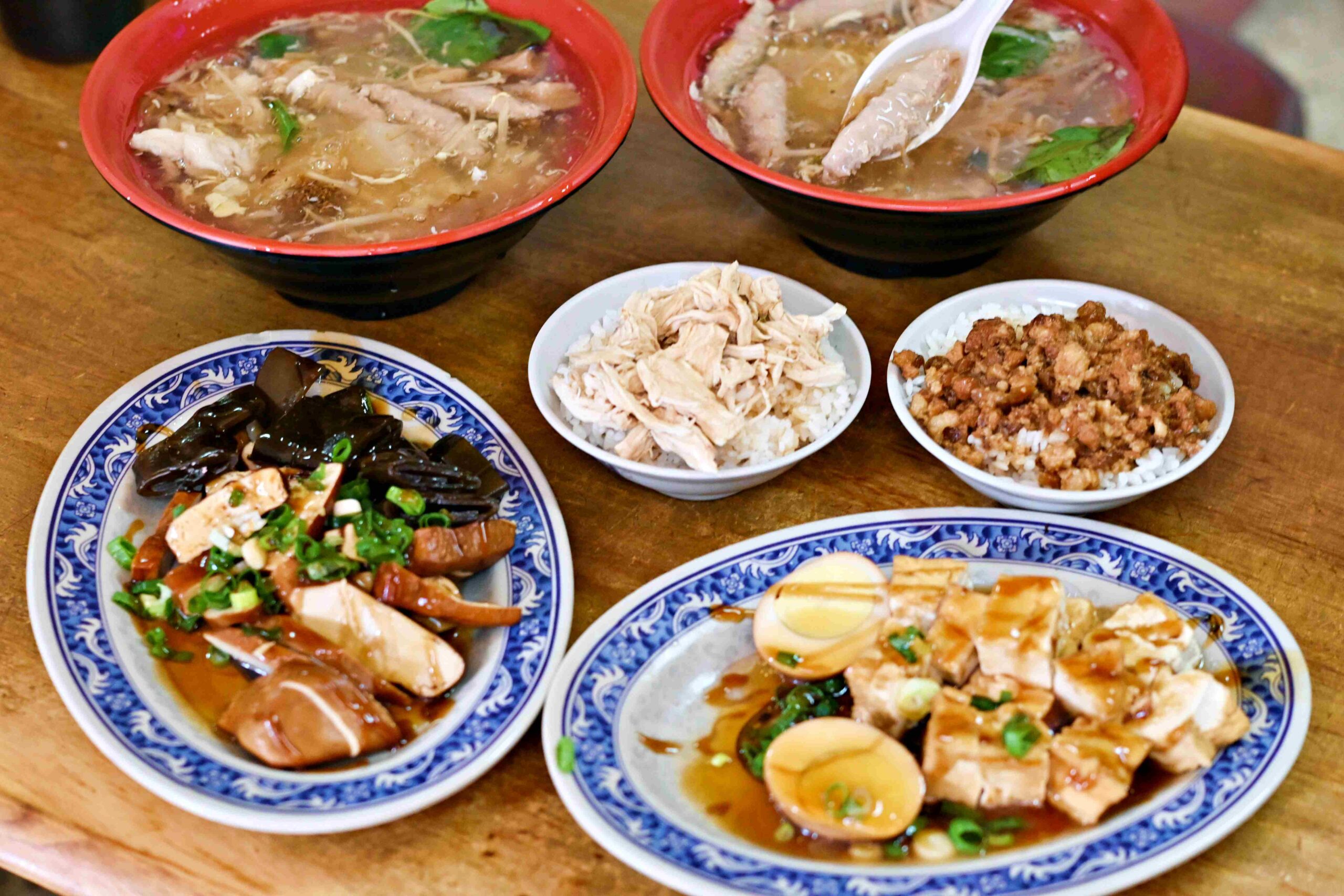 【新莊美食】正魷魚羹,在地人吃幾十年的小吃,超佛心銅板小吃推薦(菜單) @趙先生吃飯 【新莊美食】正魷魚羹,在地人吃幾十年的小吃,超佛心銅板小吃推薦(菜單) @趙先生吃飯