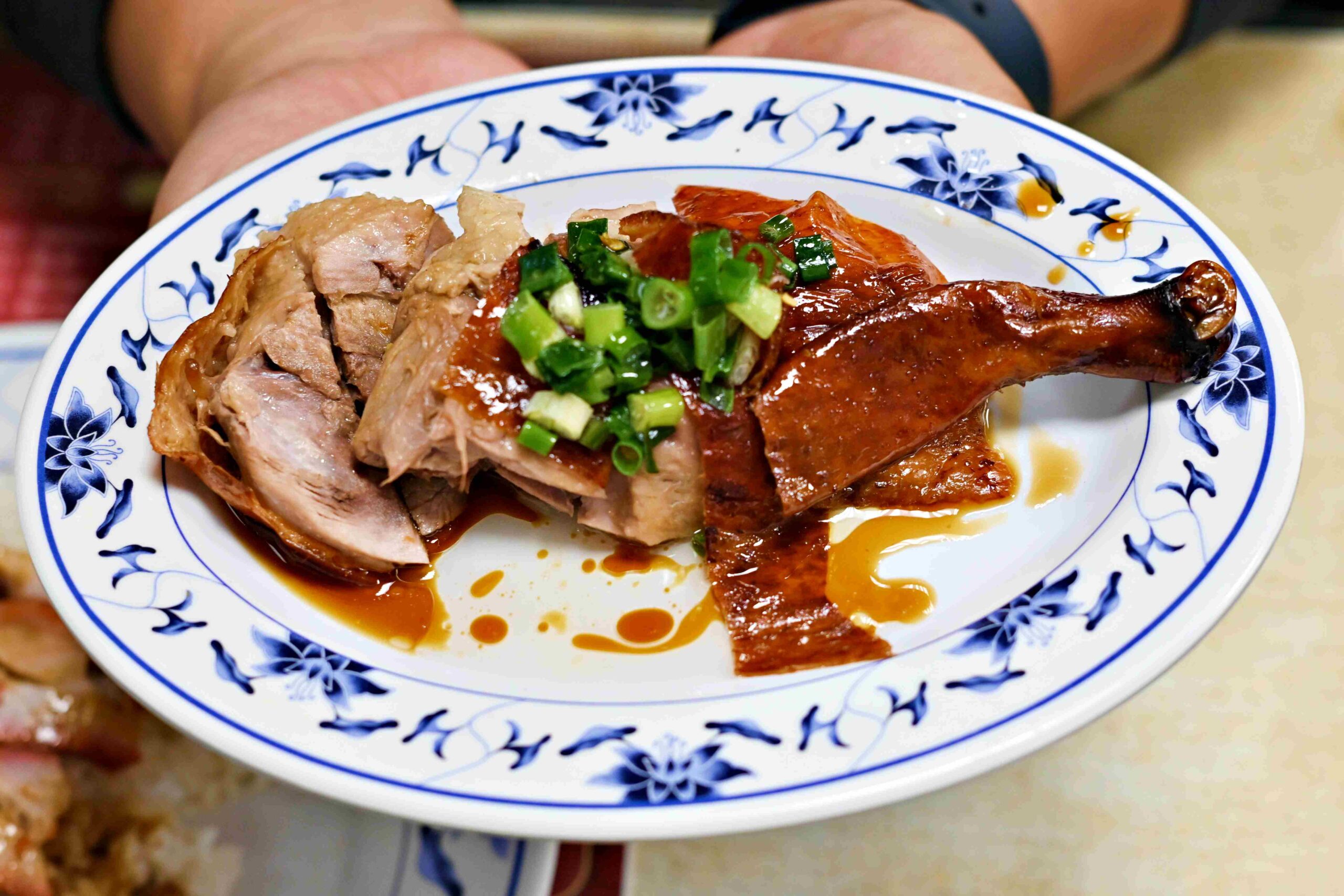 【信義區美食】香濱燒臘，正宗港式四十年老字號，炒飯＋鴨腿爆炸強推薦！(菜單) @趙先生吃飯