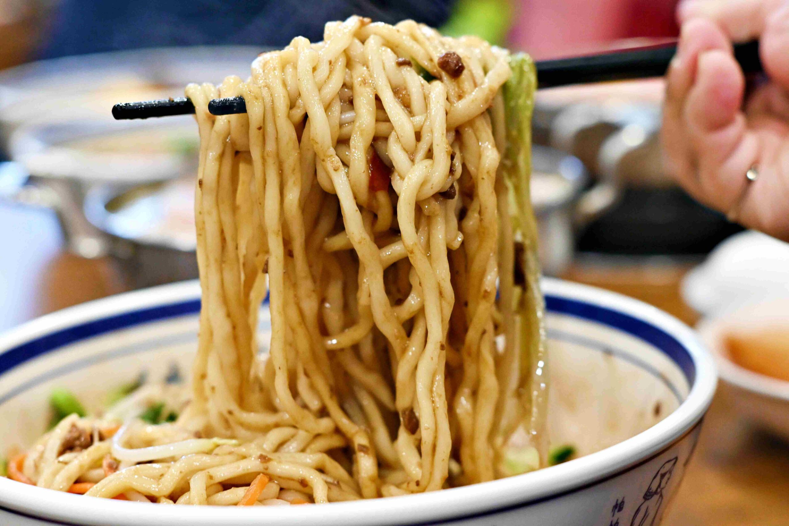 【新莊美食】川豫麵館,道地中式料理,乾麵、湯麵、個人鍋都超強推薦(菜單) @趙先生吃飯 【新莊美食】川豫麵館,道地中式料理,乾麵、湯麵、個人鍋都超強推薦(菜單) @趙先生吃飯