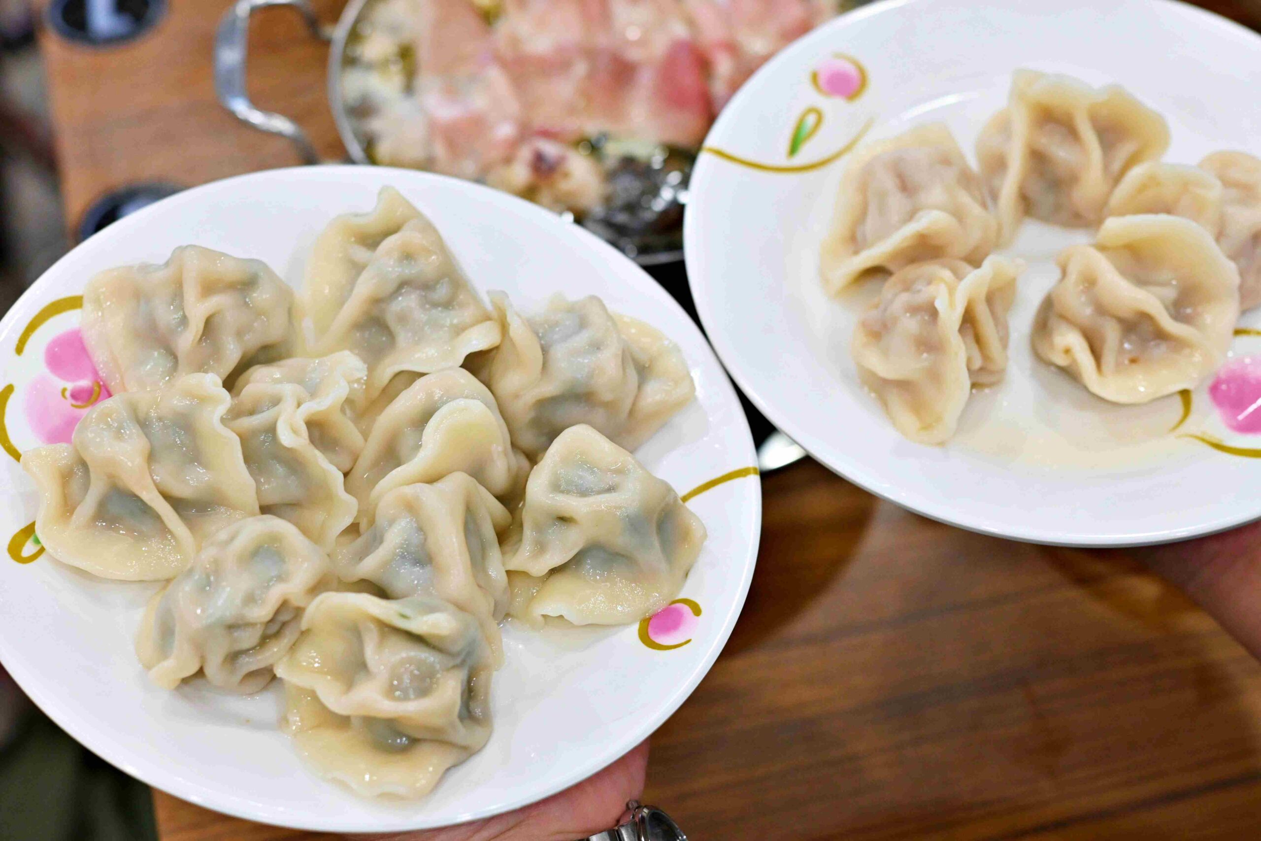 【新莊美食】川豫麵館，道地中式料理，乾麵、湯麵、個人鍋都超強推薦(菜單) @趙先生吃飯