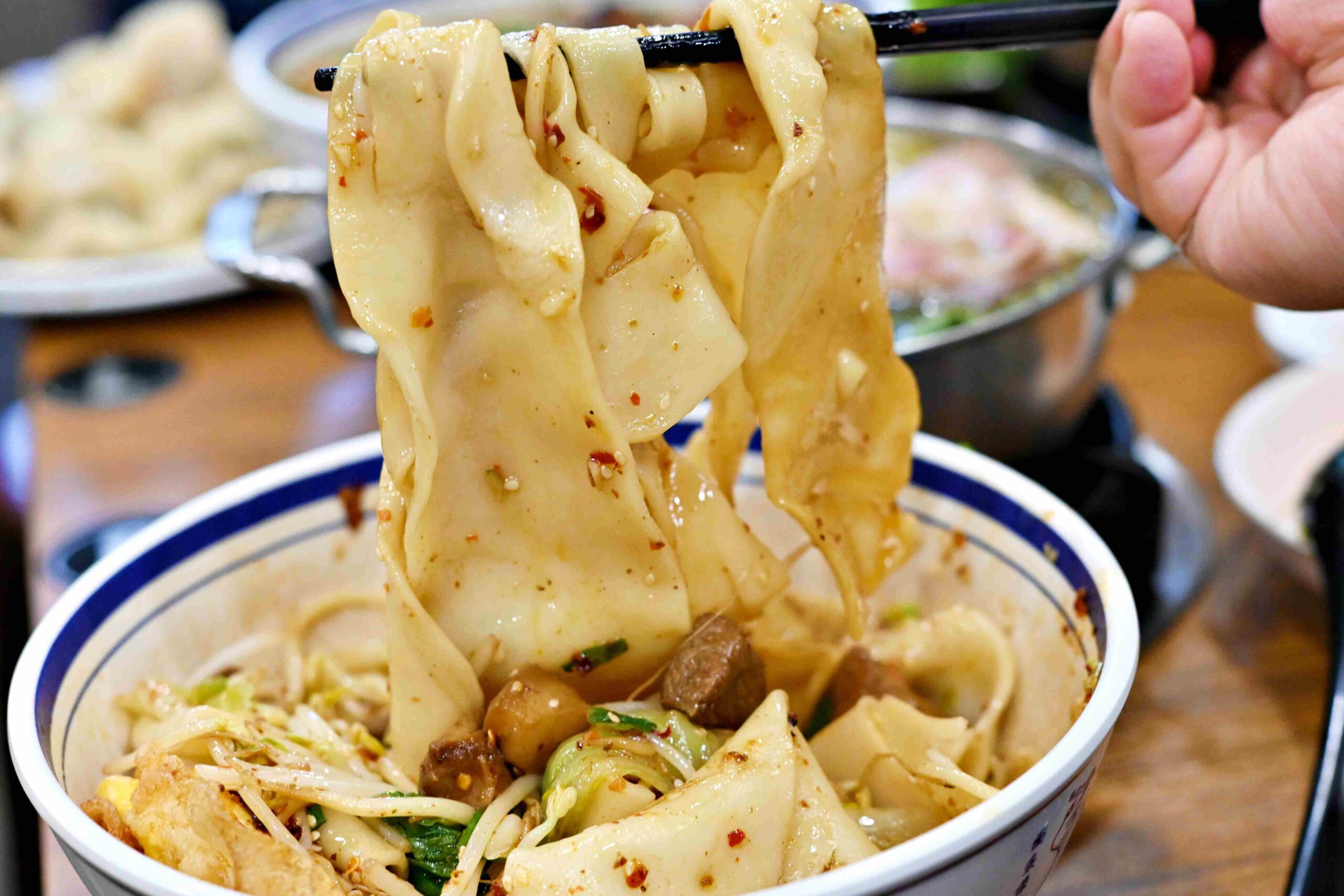 【新莊美食】川豫麵館,道地中式料理,乾麵、湯麵、個人鍋都超強推薦(菜單) @趙先生吃飯 【新莊美食】川豫麵館,道地中式料理,乾麵、湯麵、個人鍋都超強推薦(菜單) @趙先生吃飯