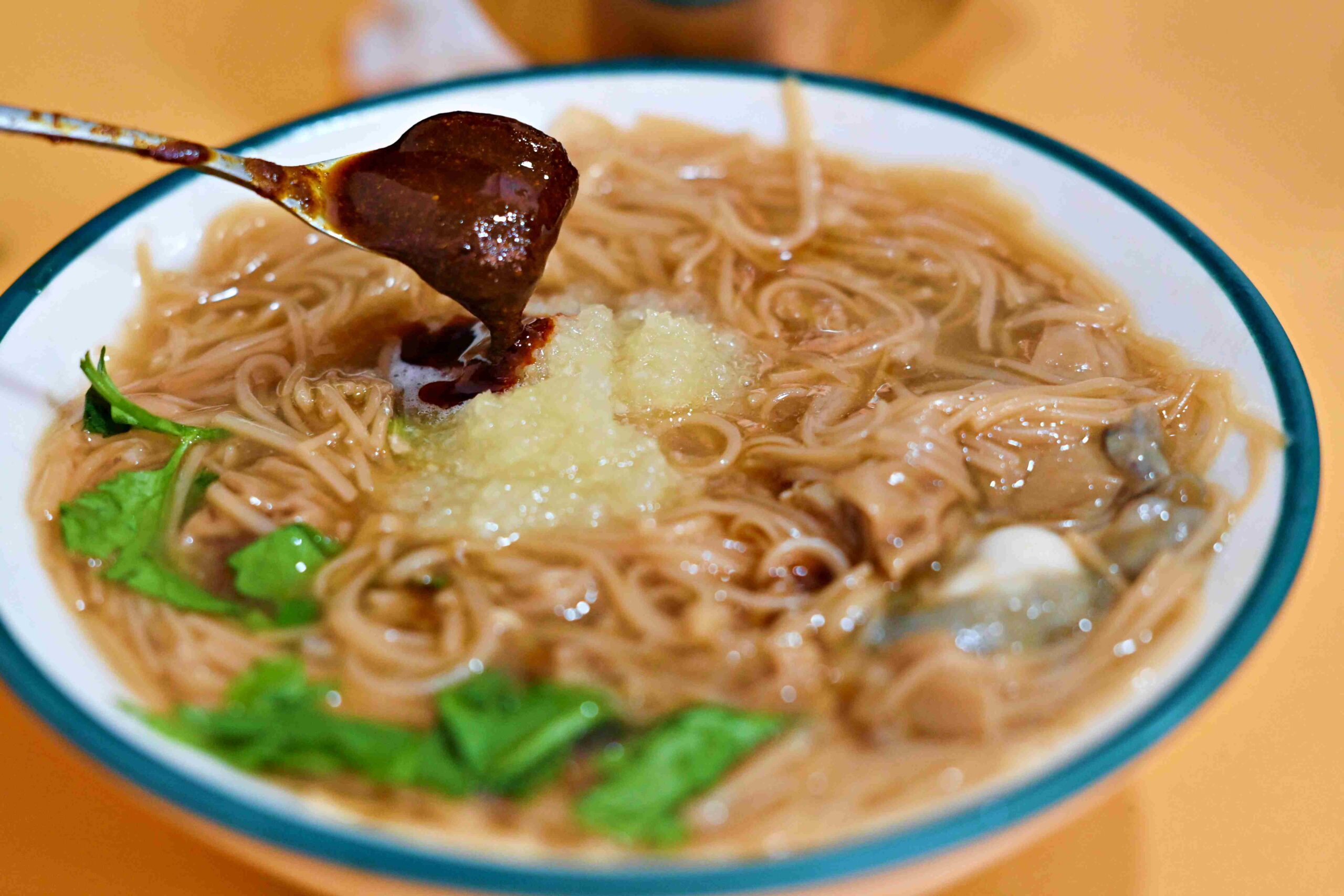 【中山美食】麵線傳奇，民權西路站最狂排隊大腸蚵仔麵線(菜單) @趙先生吃飯