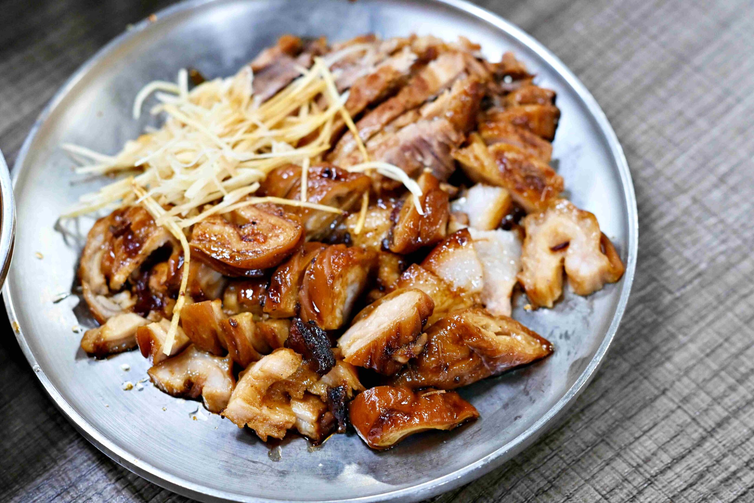 【北投美食】矮仔財滷肉飯，50年老字號必吃醬香滷肉飯推薦（菜單） @趙先生吃飯