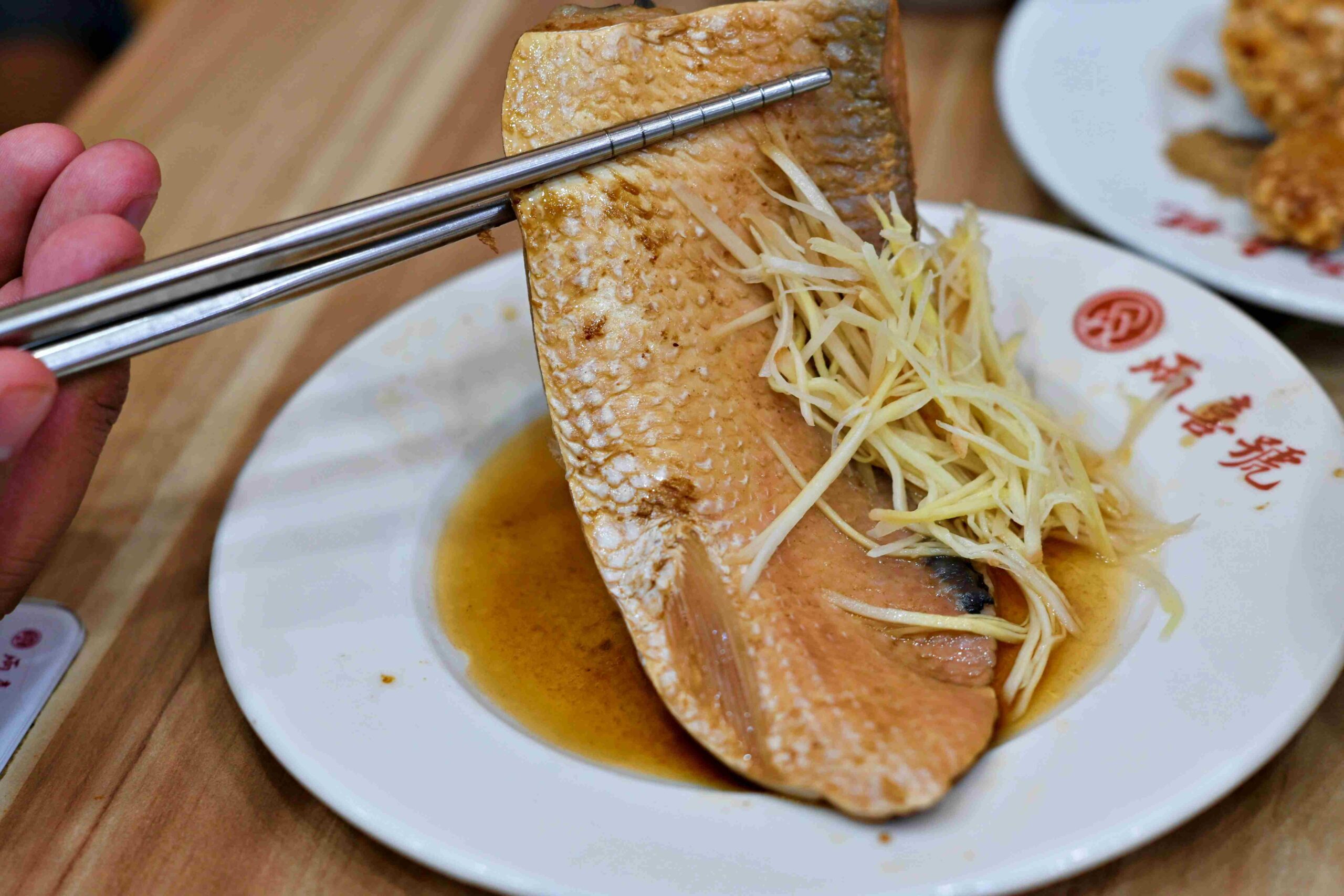 【萬華美食】兩喜號，從挑擔擺攤，到米其林必比登的百年老店推薦（菜單） @趙先生吃飯