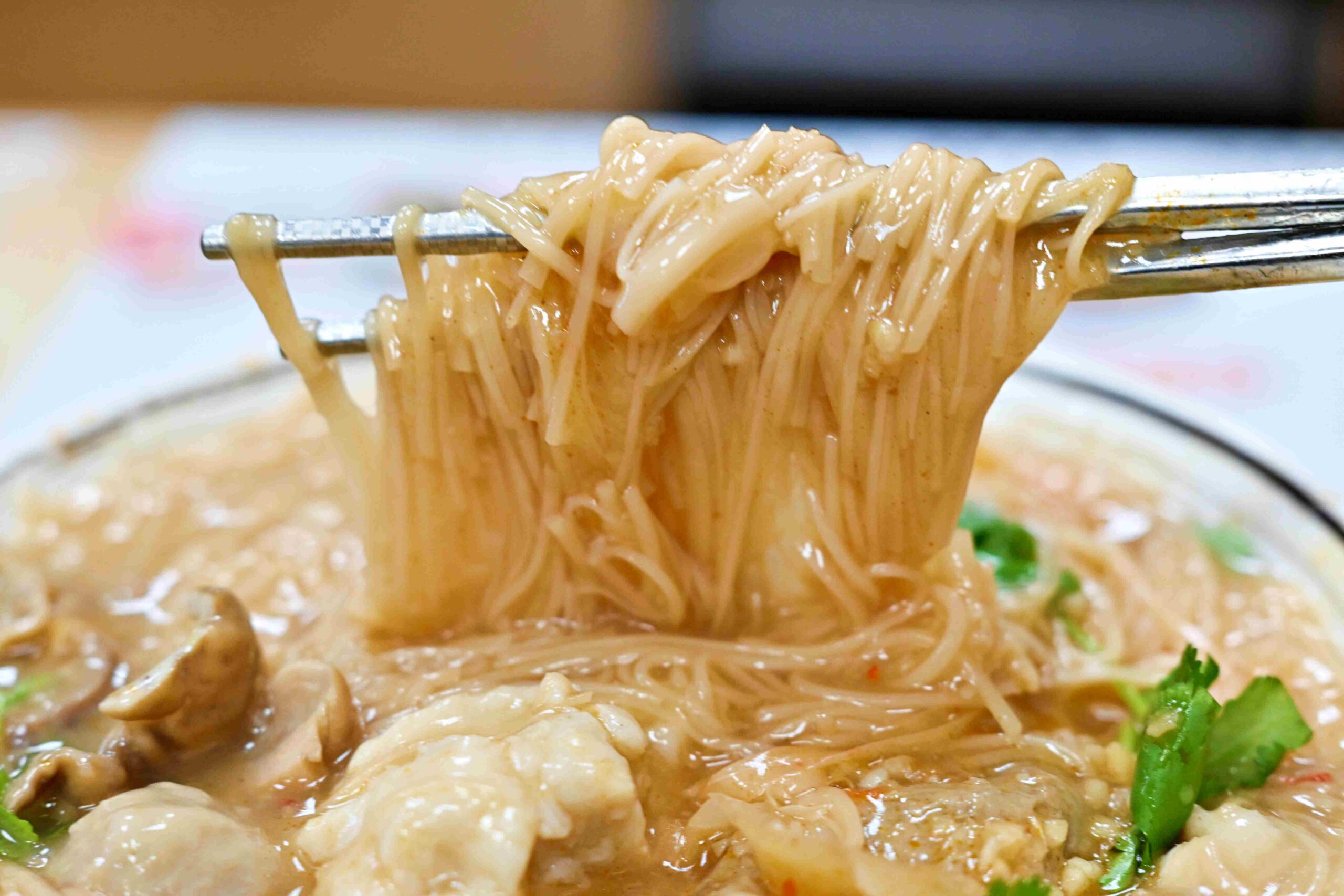 【蘆洲美食】蘆洲七號麵線,料多到碗裝不下,味道極強的隱藏版麵線推(菜單) @趙先生吃飯 【蘆洲美食】蘆洲七號麵線,料多到碗裝不下,味道極強的隱藏版麵線推(菜單) @趙先生吃飯