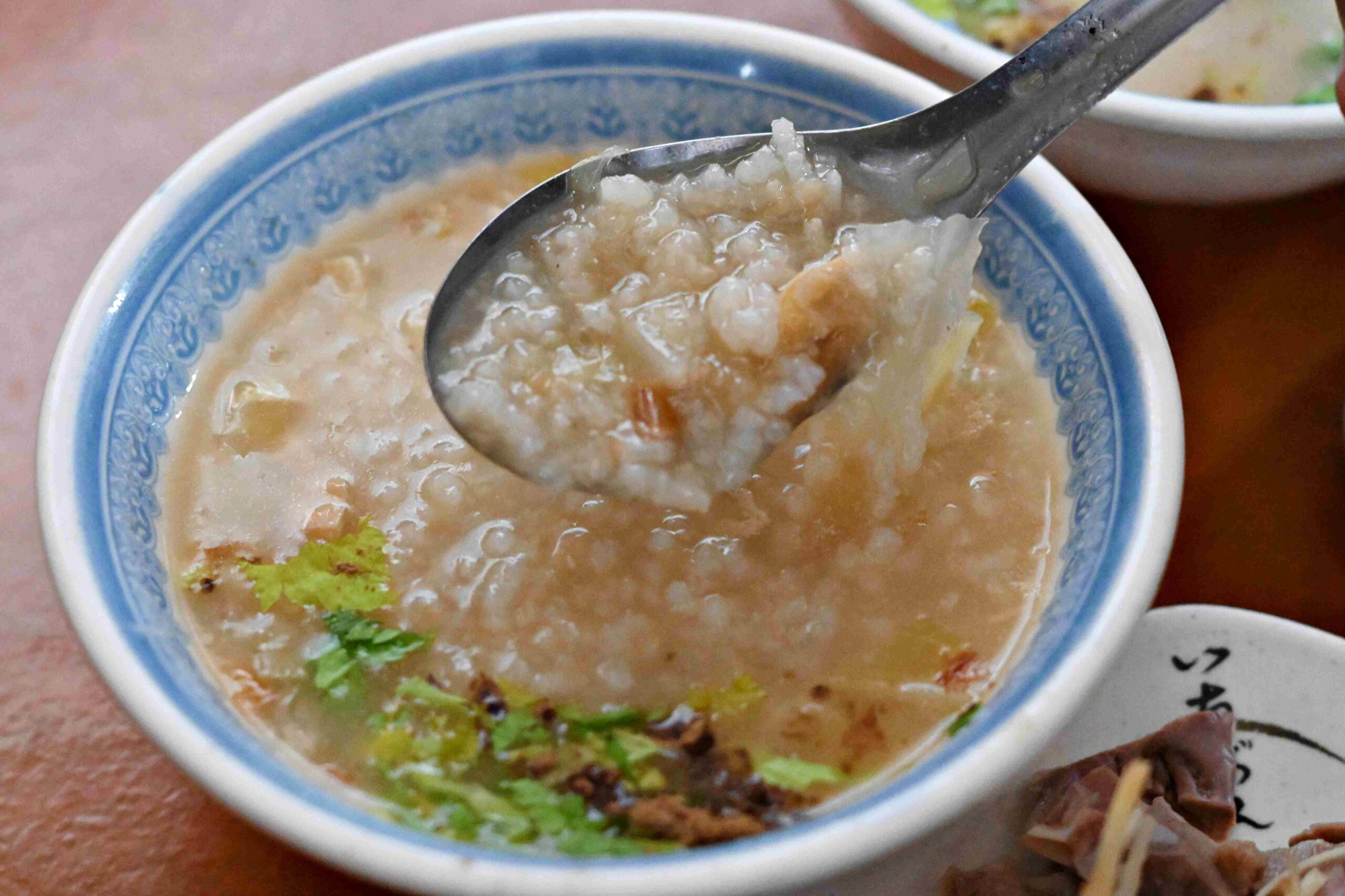 【北門美食】大稻埕米粉湯，巷弄超過80年的黑白切與肉粥推薦（附菜單） @趙先生吃飯