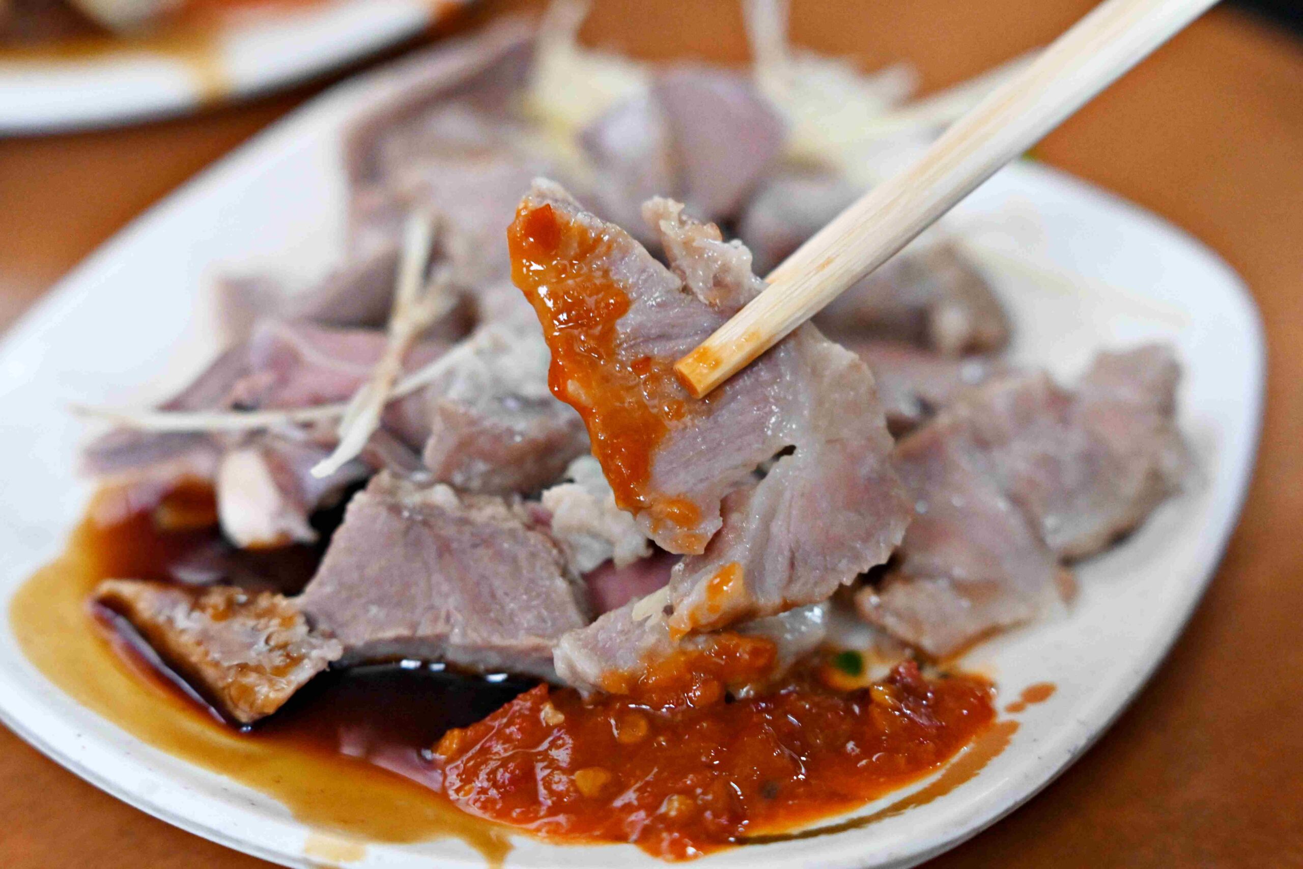 【北門美食】大稻埕米粉湯，巷弄超過80年的黑白切與肉粥推薦（附菜單） @趙先生吃飯