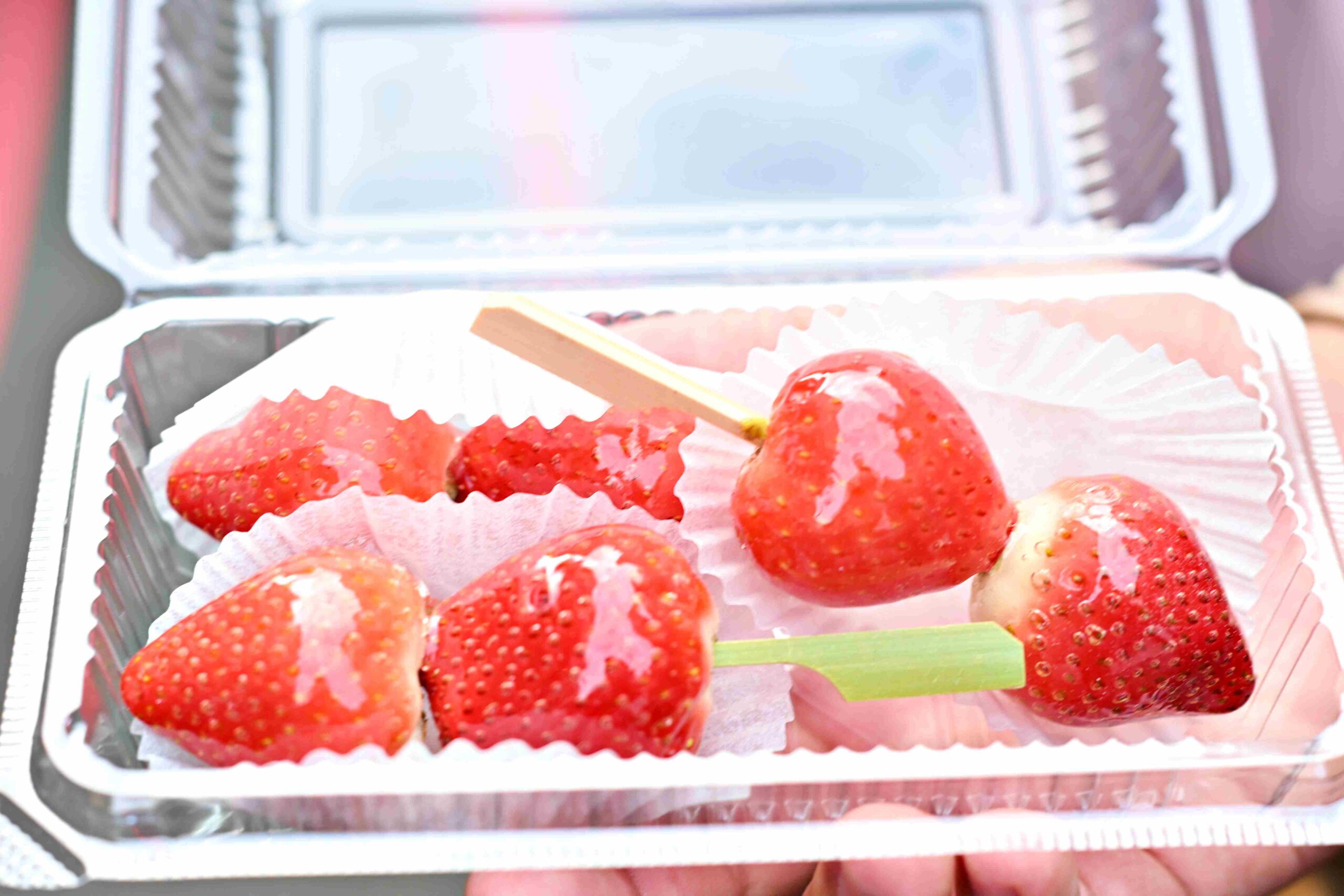 【大稻埕美食】路力草莓大福，北門站高CP值整顆草莓大福推薦，排隊心得分享(菜單) @趙先生吃飯