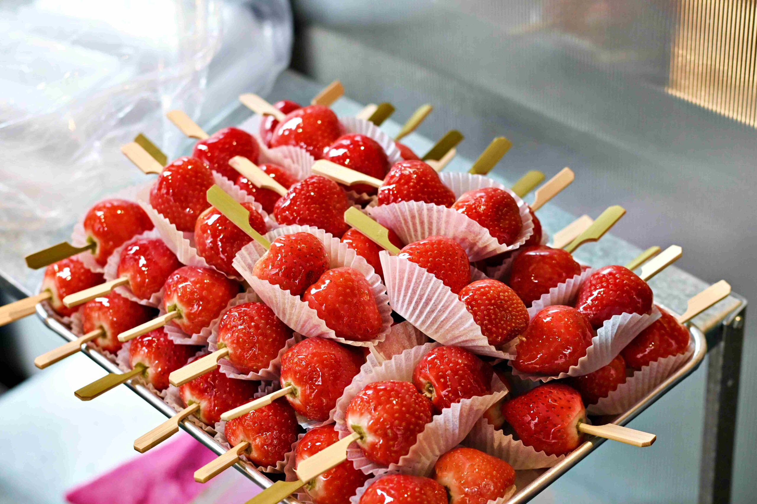 【大稻埕美食】路力草莓大福，北門站高CP值整顆草莓大福推薦，排隊心得分享(菜單) @趙先生吃飯