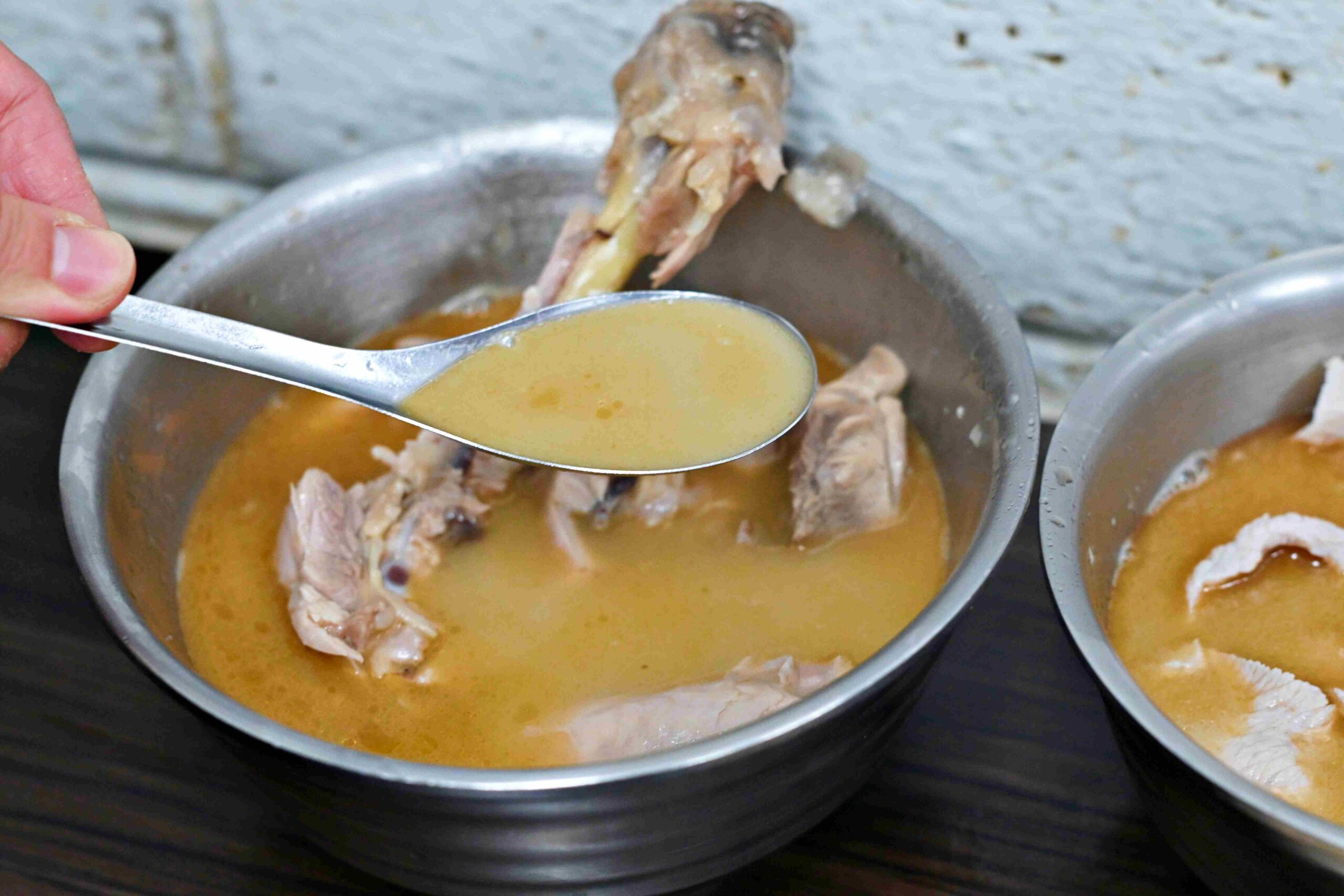 【南機場美食】阿男麻油雞，必喝米其林推薦濃郁甘甜的巨型麻油雞腿湯(菜單) @趙先生吃飯