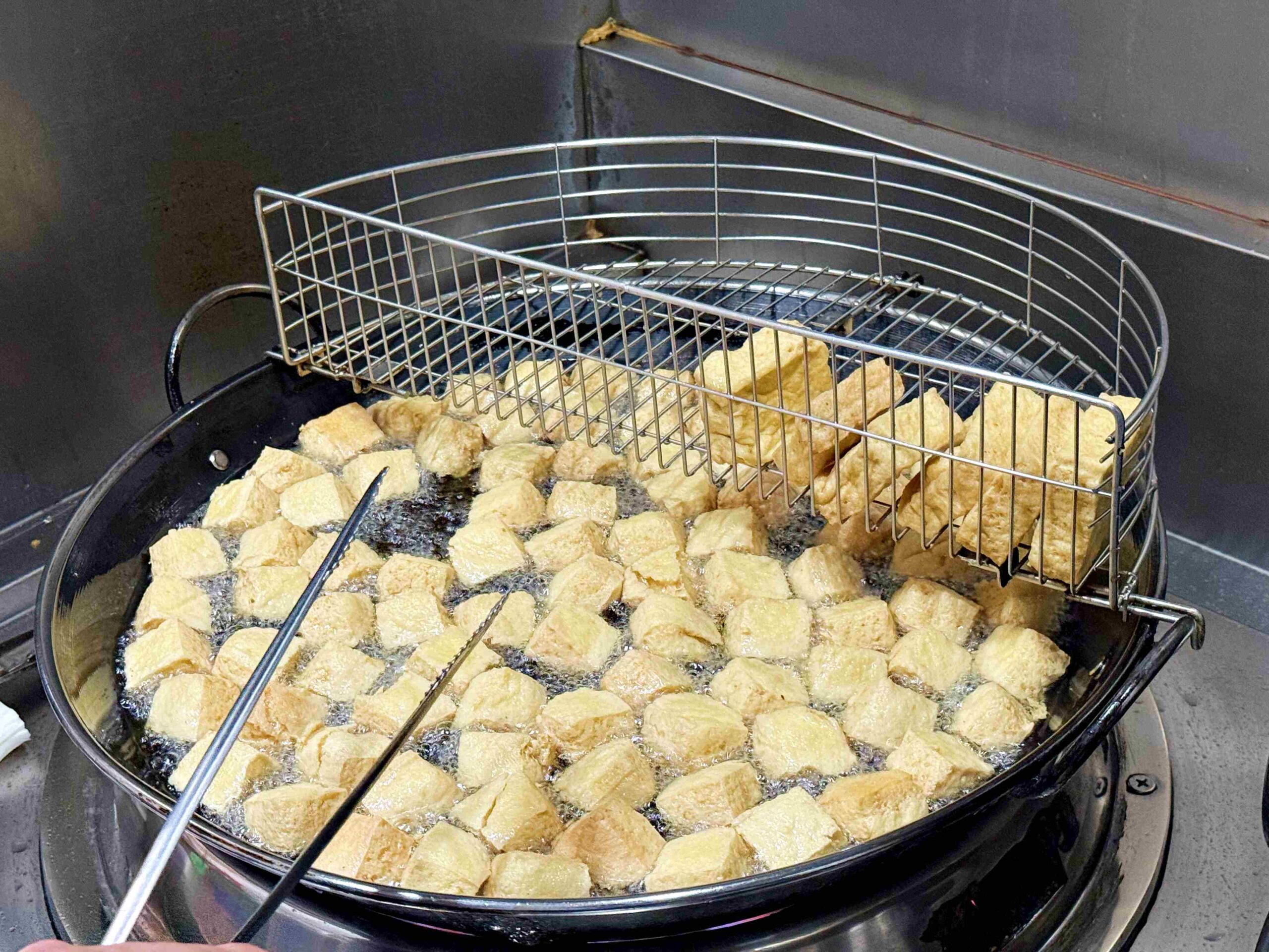 【北投美食】好味道臭豆腐，石牌人氣排隊名店，曾是夜市名店，顧客追著去排隊推薦(菜單) @趙先生吃飯