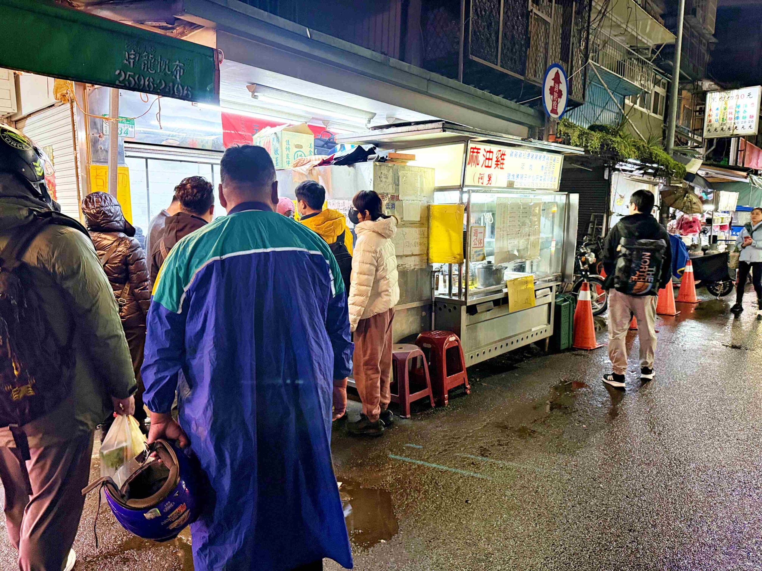 【南機場美食】阿男麻油雞，必喝米其林推薦濃郁甘甜的巨型麻油雞腿湯(菜單) @趙先生吃飯