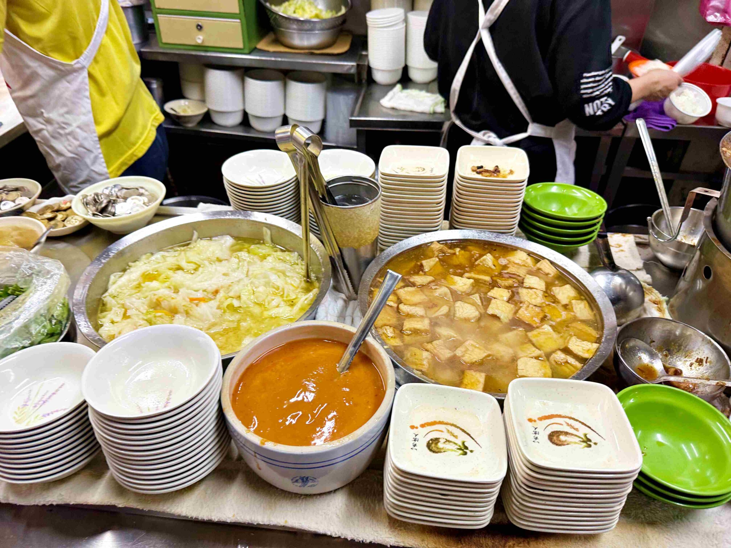 【基隆美食】天一香肉焿順，滷肉飯霸主，入口即化$25元，超滑順推薦(菜單) @趙先生吃飯