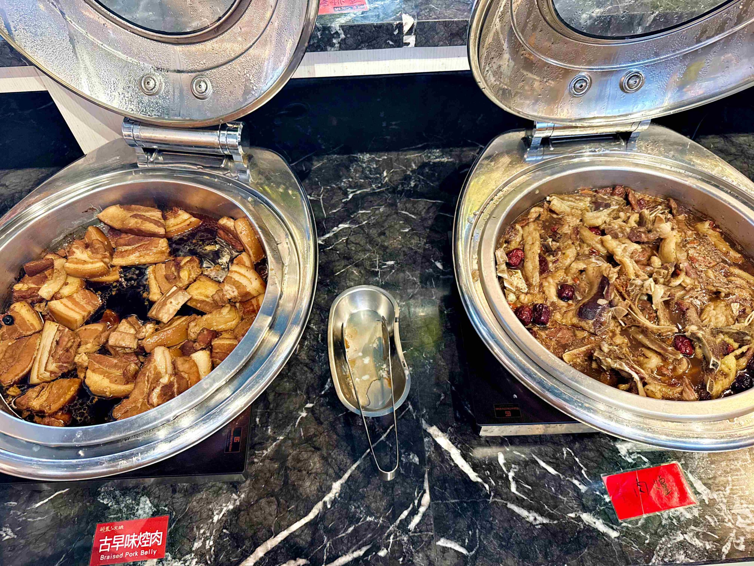 【三重美食】羽葉麻辣火鍋，$539吃超過百樣食材，火鍋+自助餐超划算推薦！(菜單) @趙先生吃飯